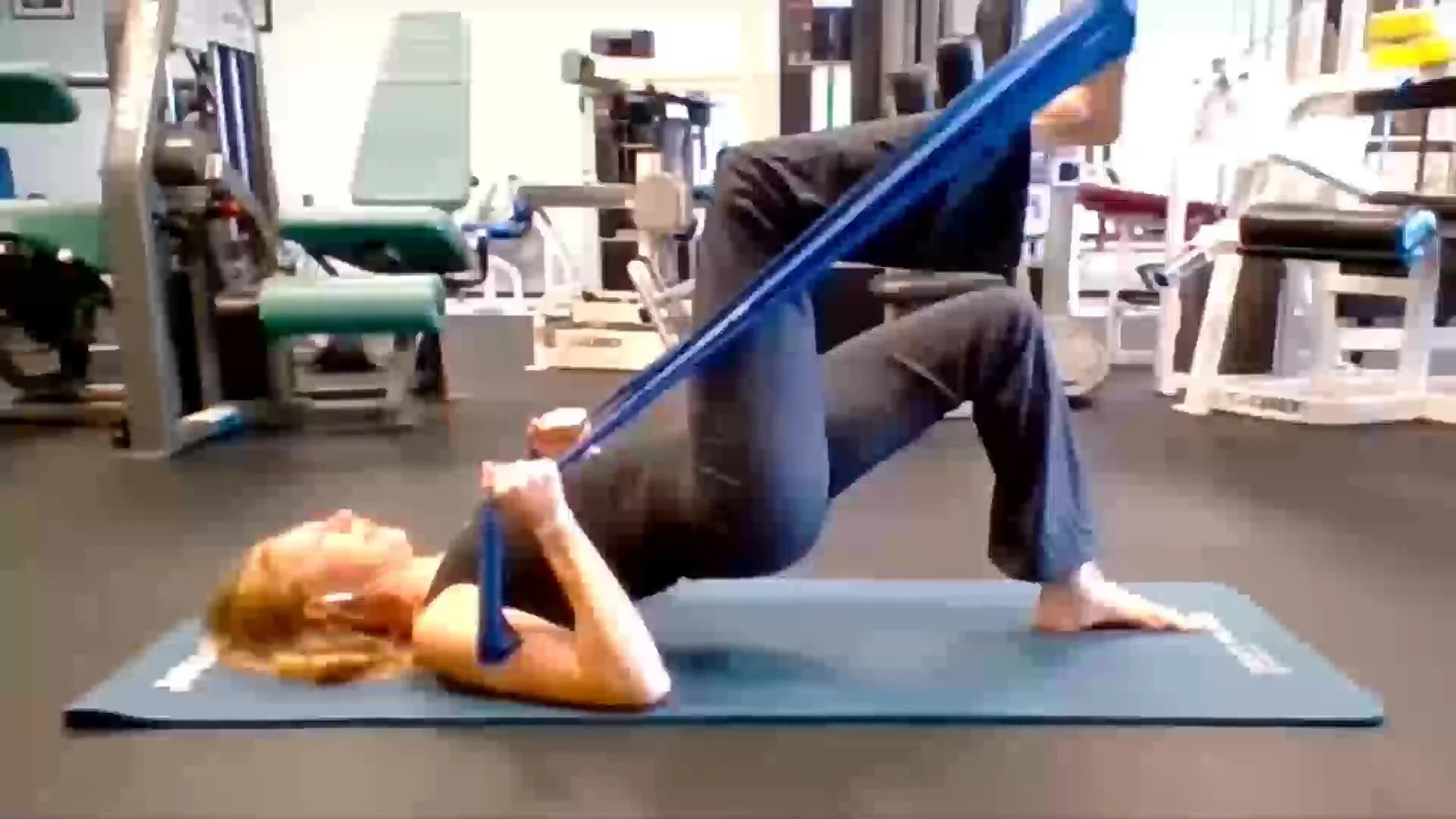 September 30 Mat Pilates Class_Moment.jpg