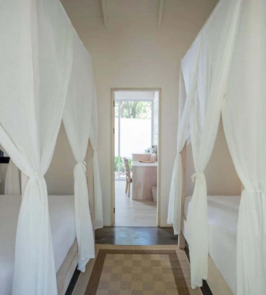 Jungle Room 