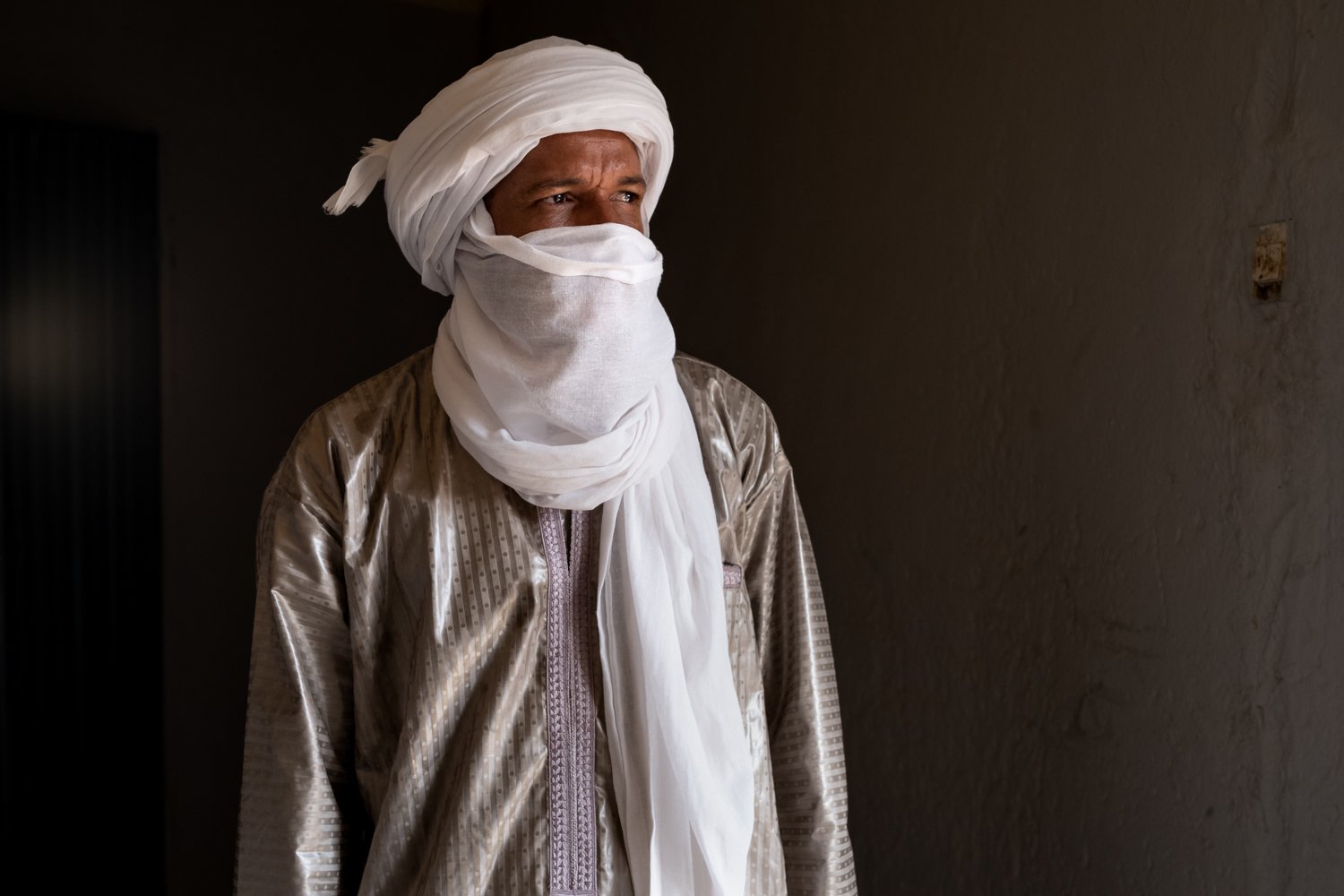  Ein Unterstützer der Unabhängigkeitsbewegung der Tuareg in Mali posiert 2023 für ein Porträt. 
