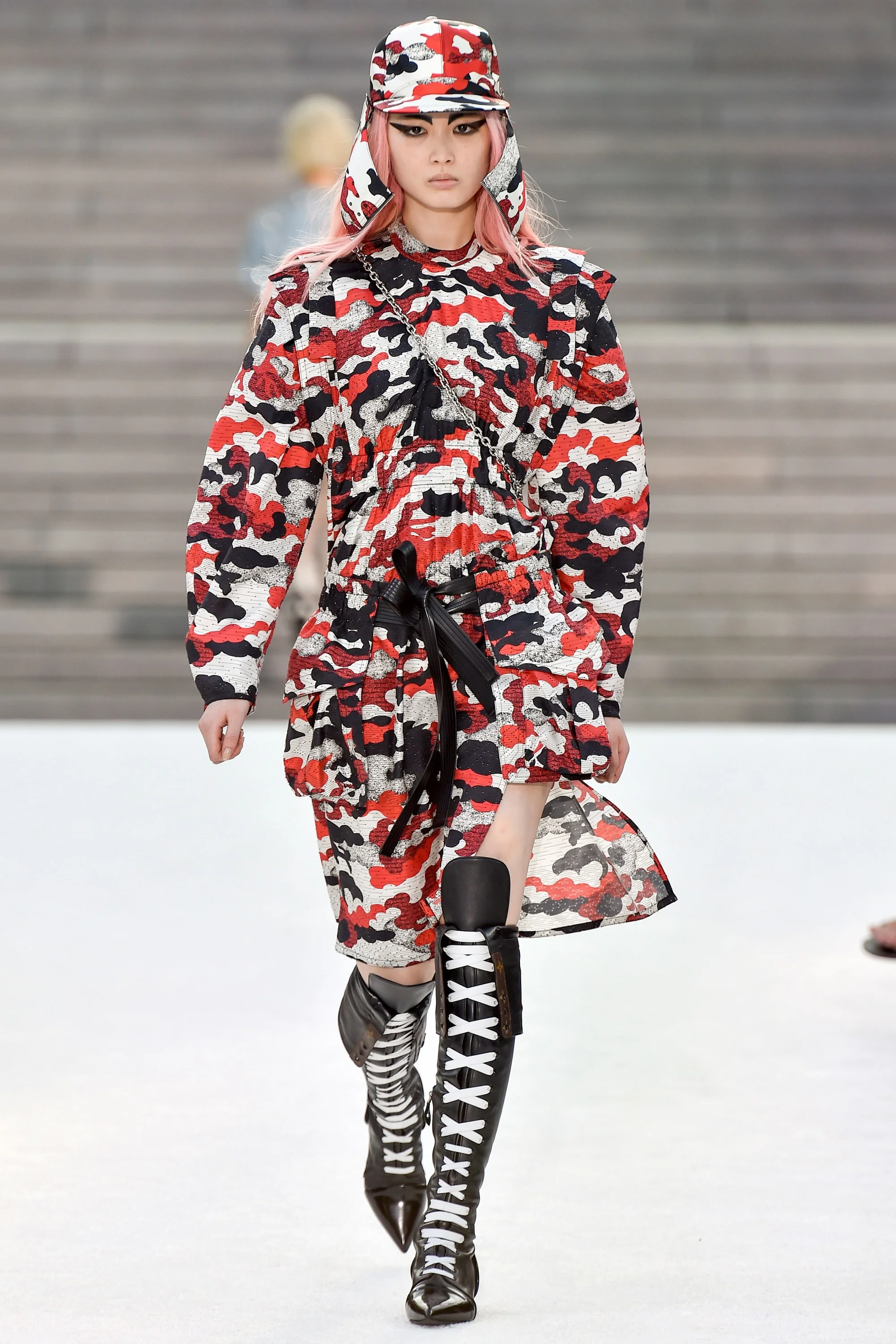 Louis_vuitton_cruise_ss18_0552.jpg