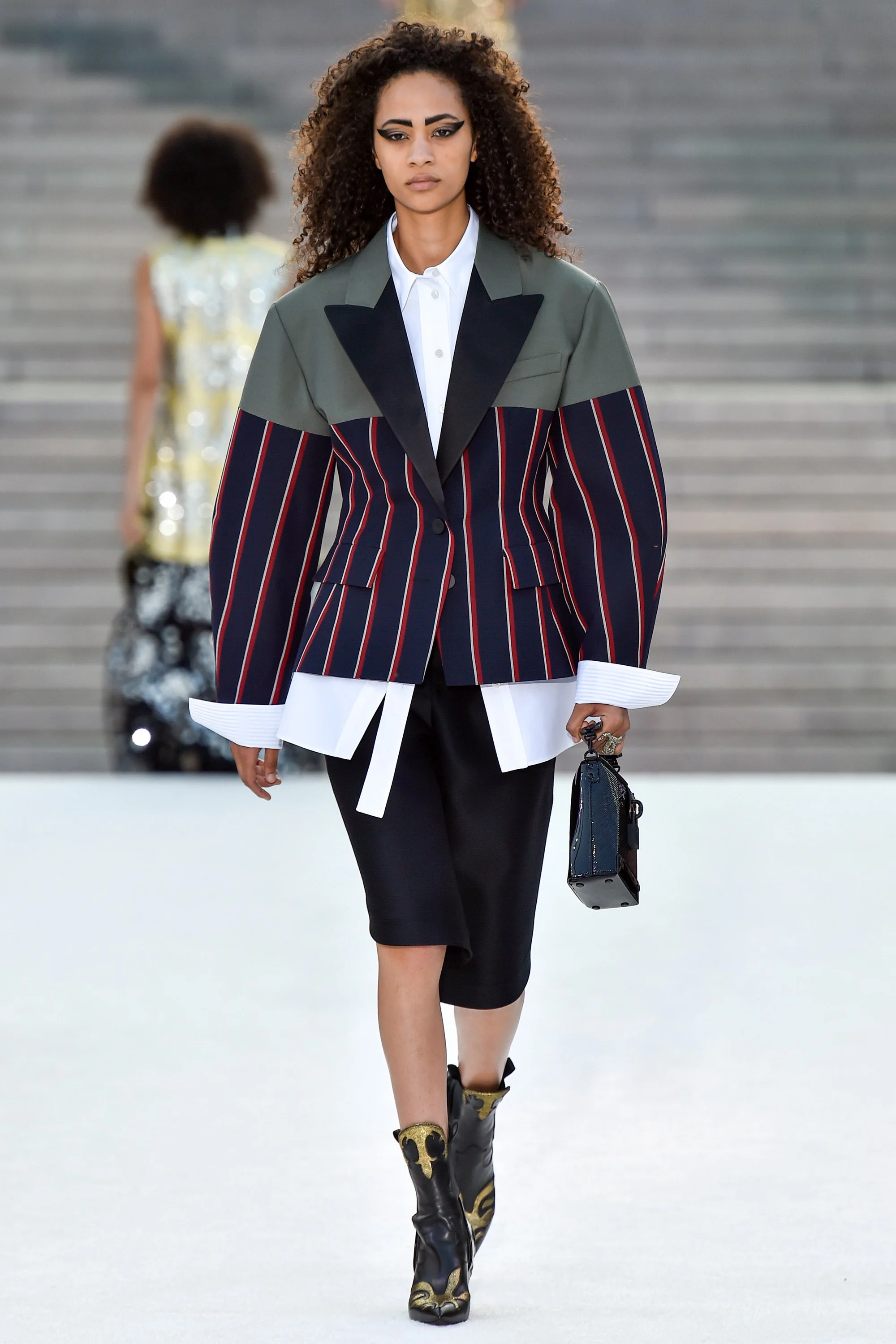 Louis_vuitton_cruise_ss18_0932.jpg