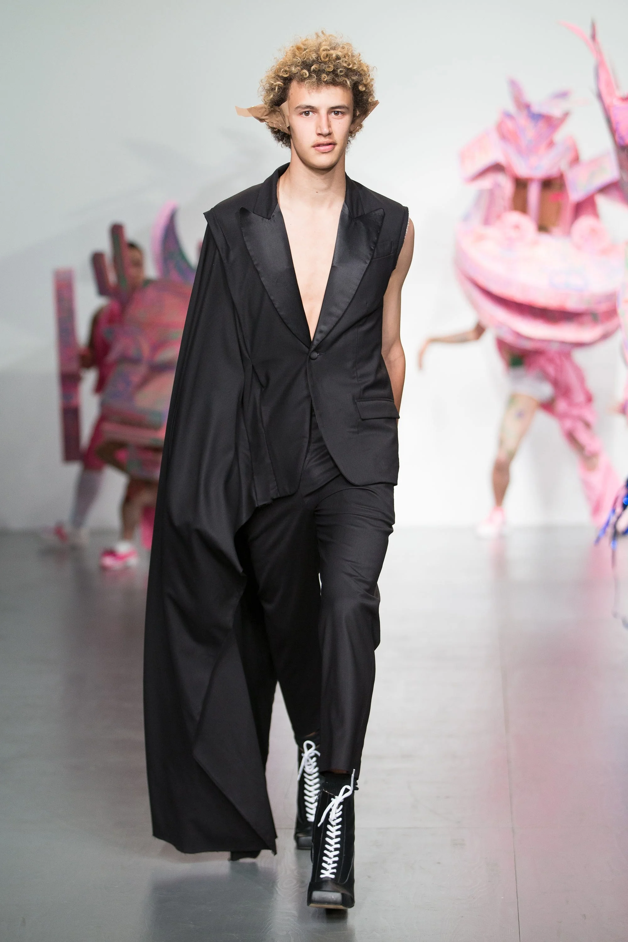 28-charles-jeffrey-loverboy-spring-summer-2018.jpg