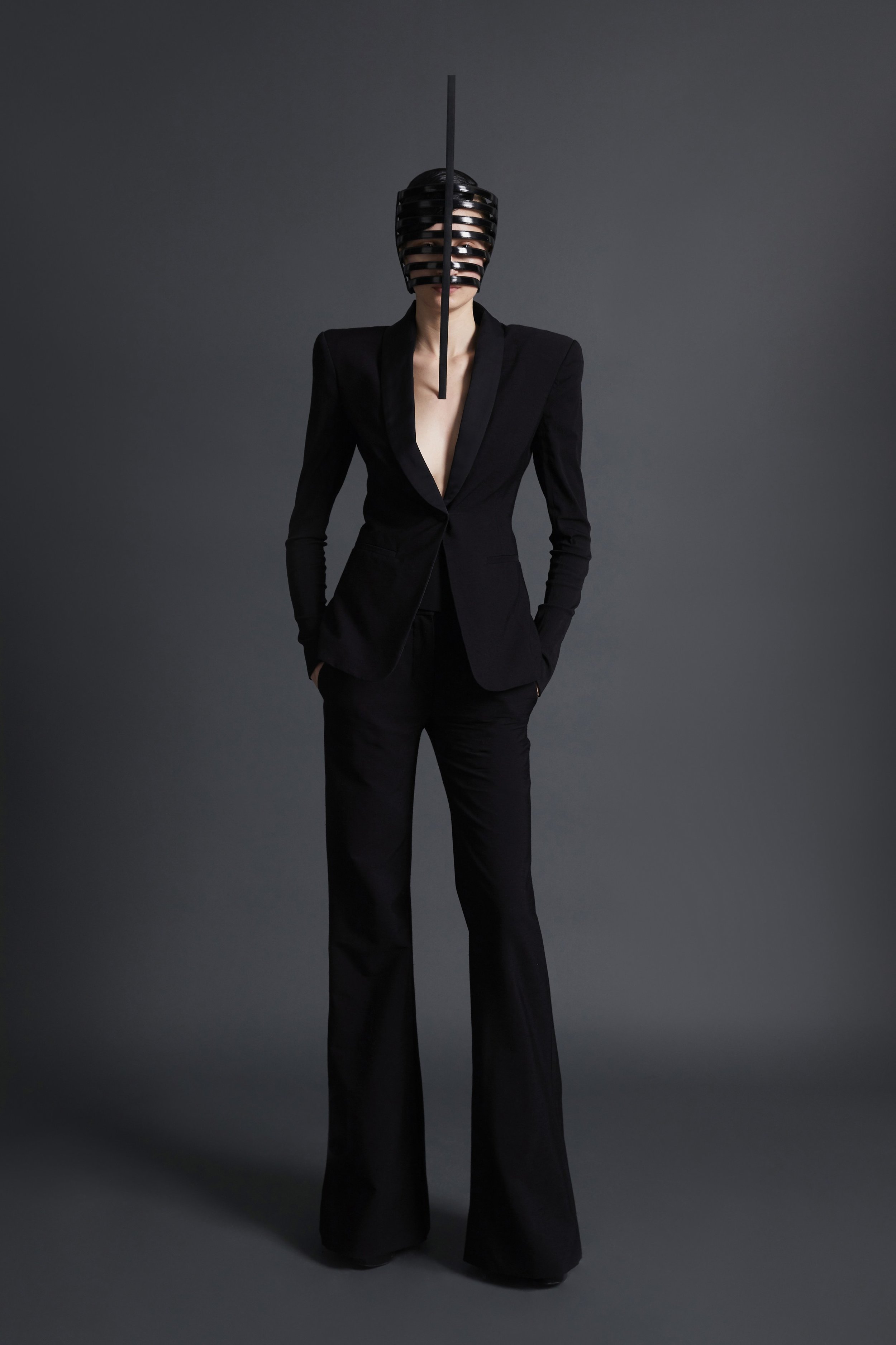23-gareth-pugh-spring-2018-lookbook.jpg
