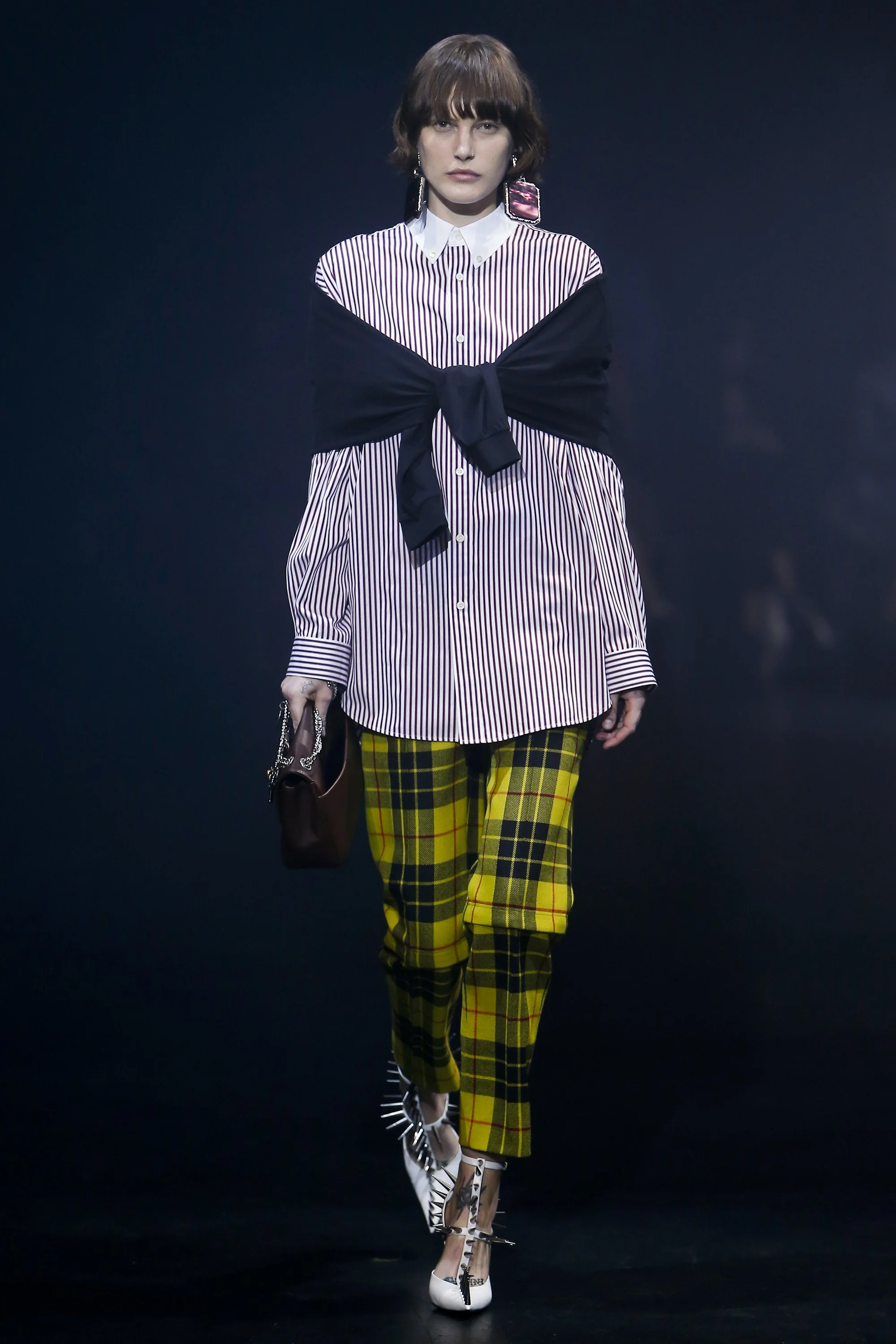 Look 3