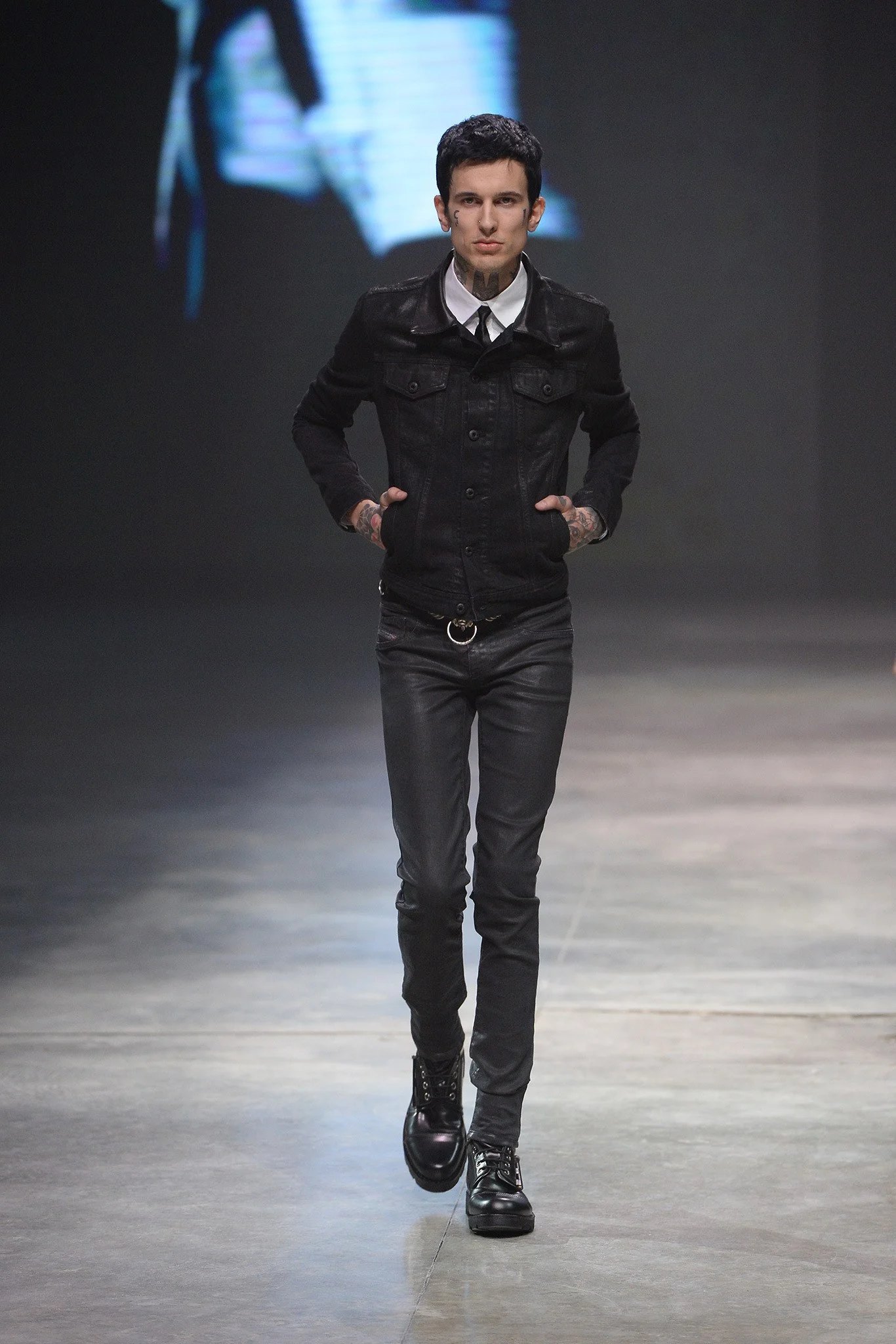 Diesel_015_1366.1366x2048.JPG