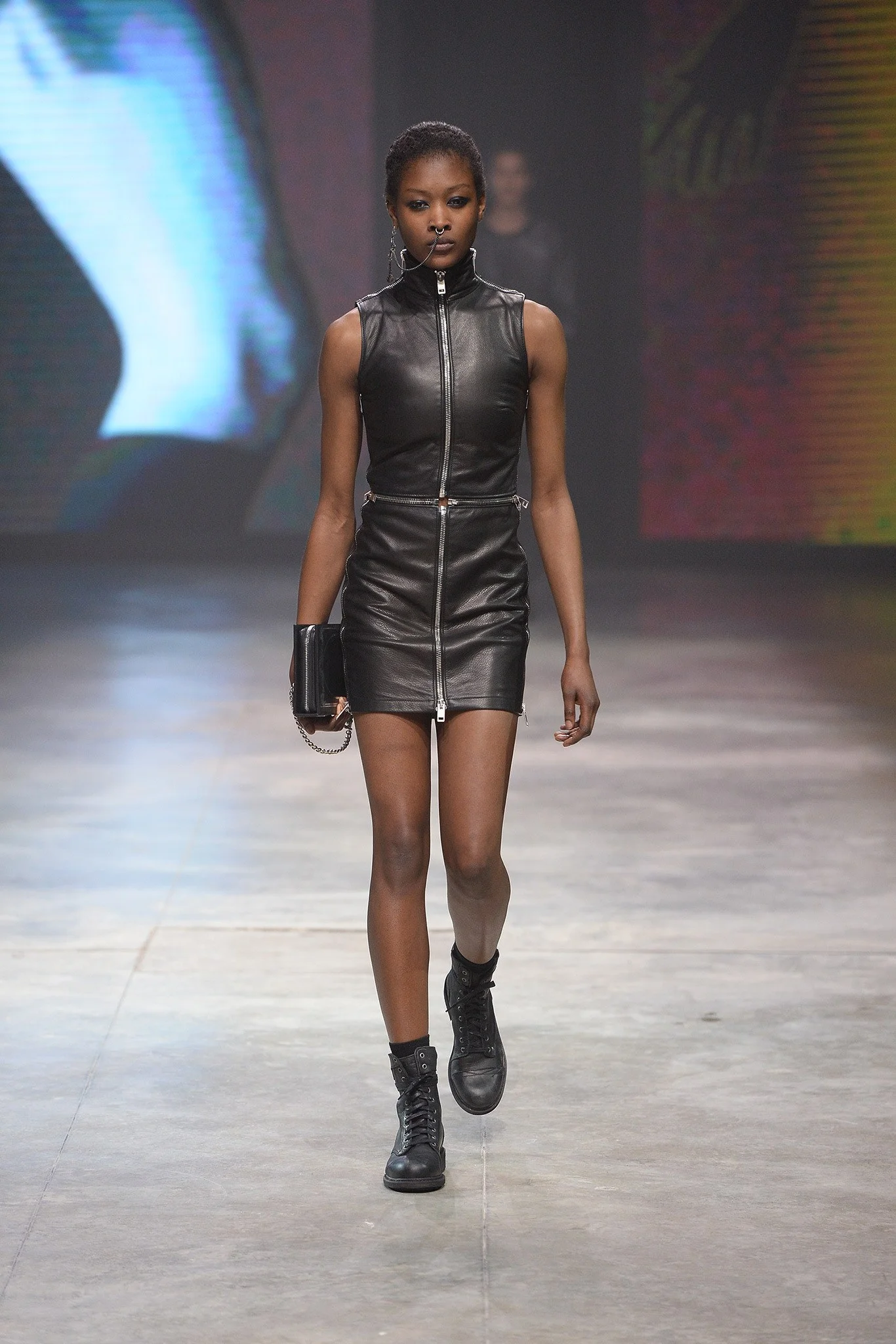 Diesel_017_1366.1366x2048.JPG
