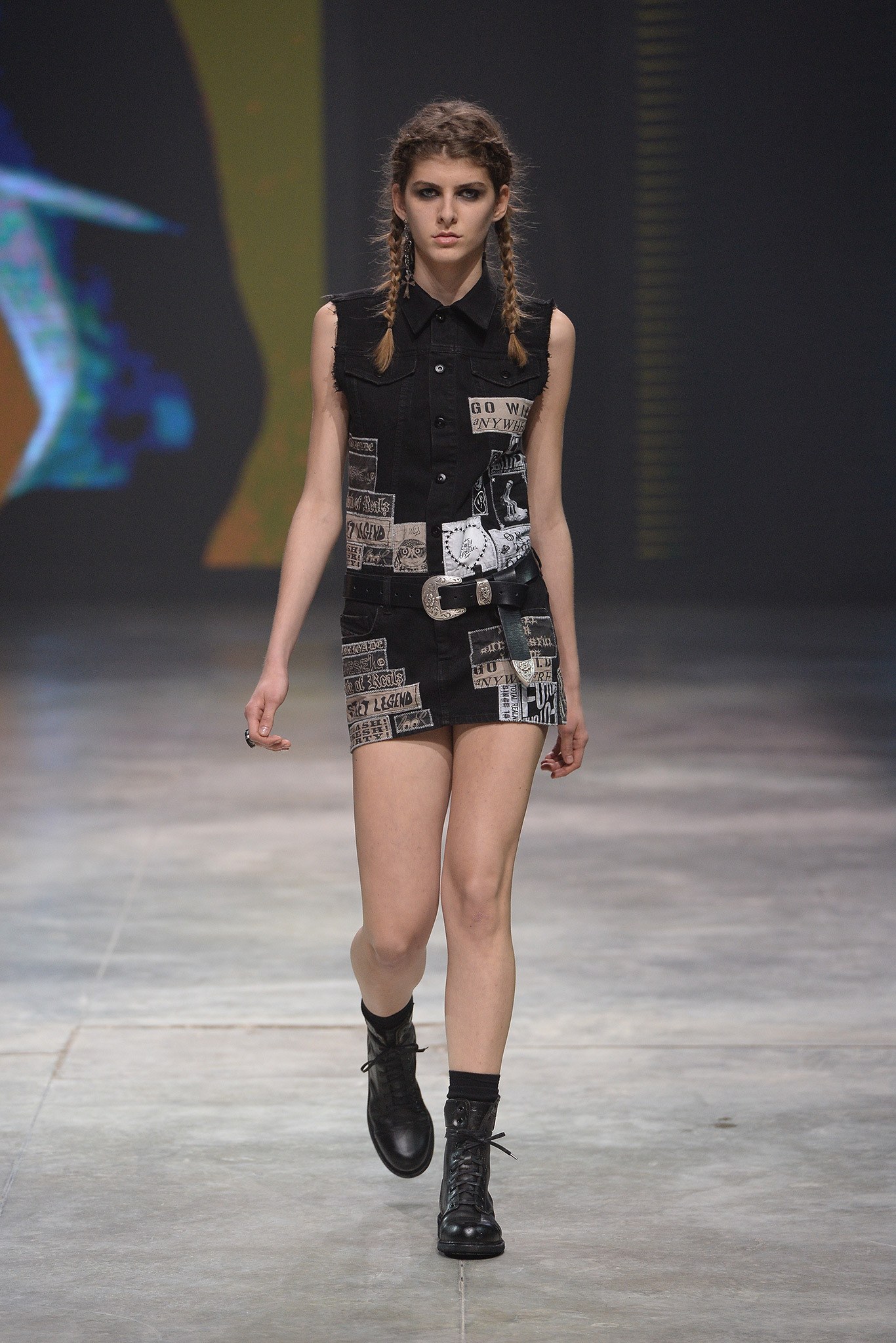 Diesel_027_1366.1366x2048.JPG