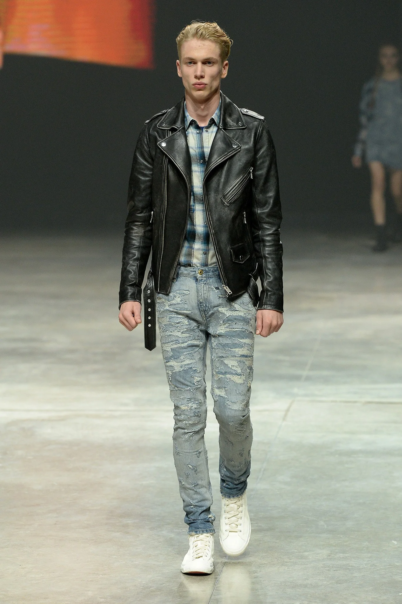 Diesel_038_1366.1366x2048.JPG