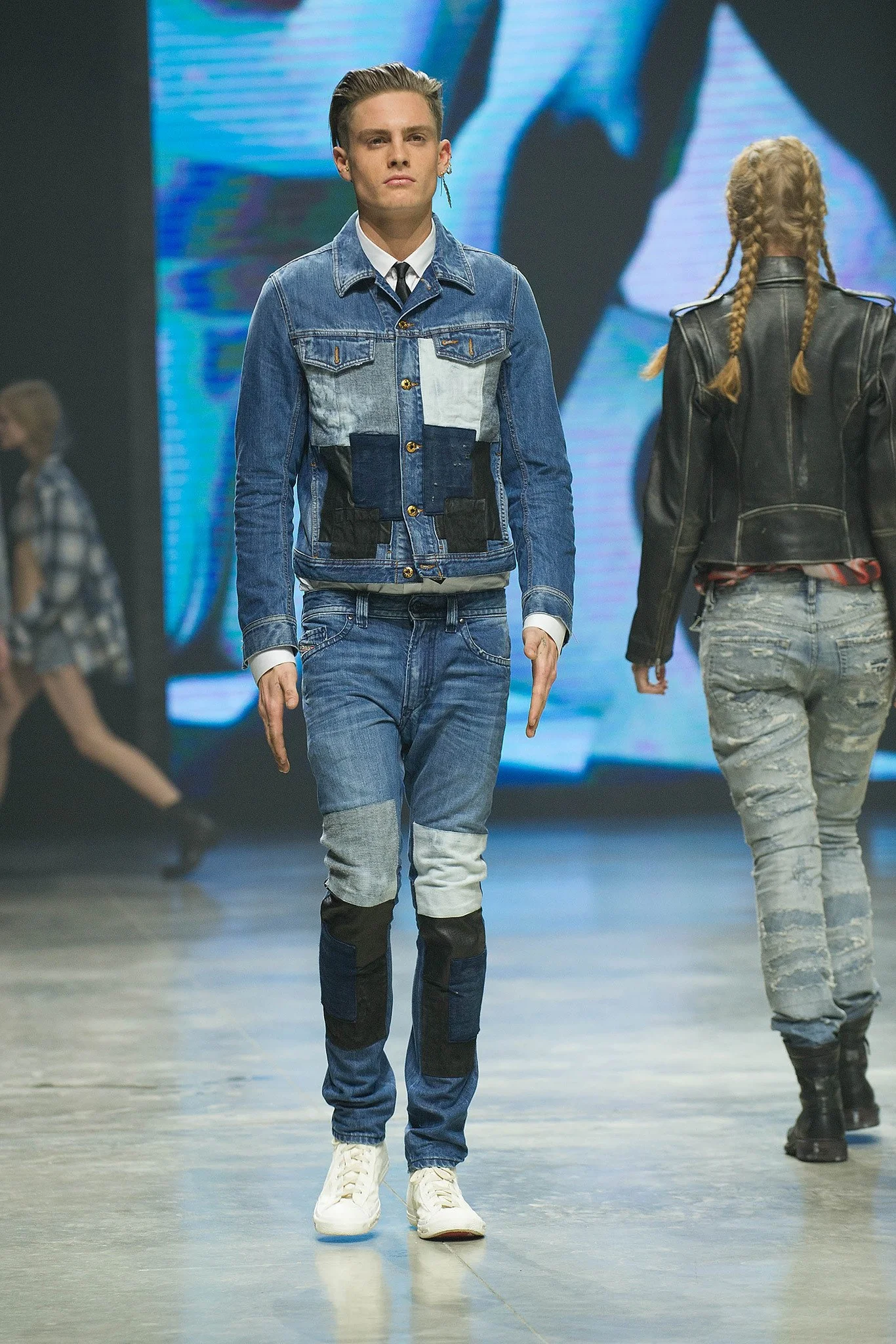 Diesel_044_1366.1366x2048.JPG