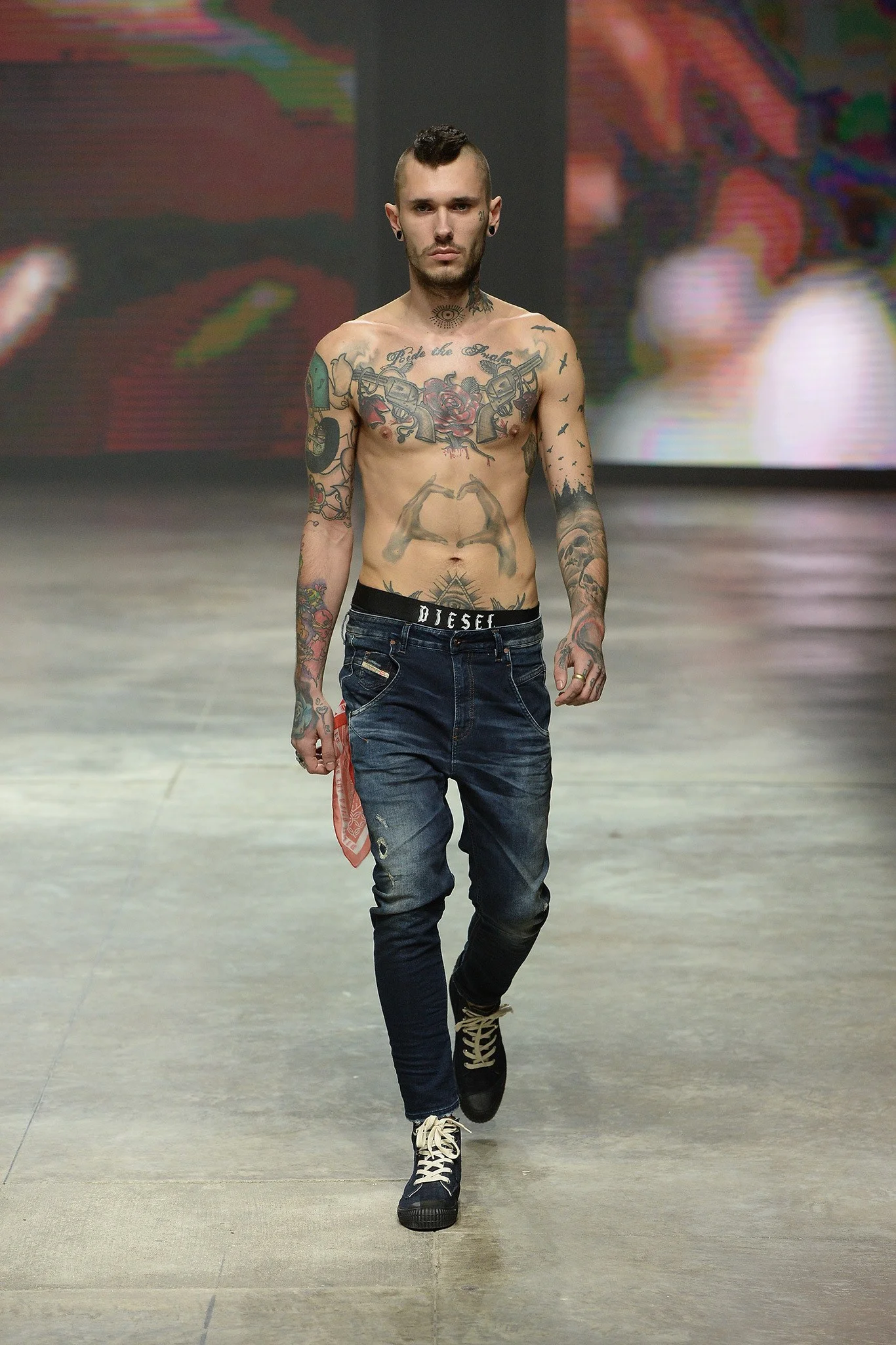 Diesel_058_1366.1366x2048.JPG