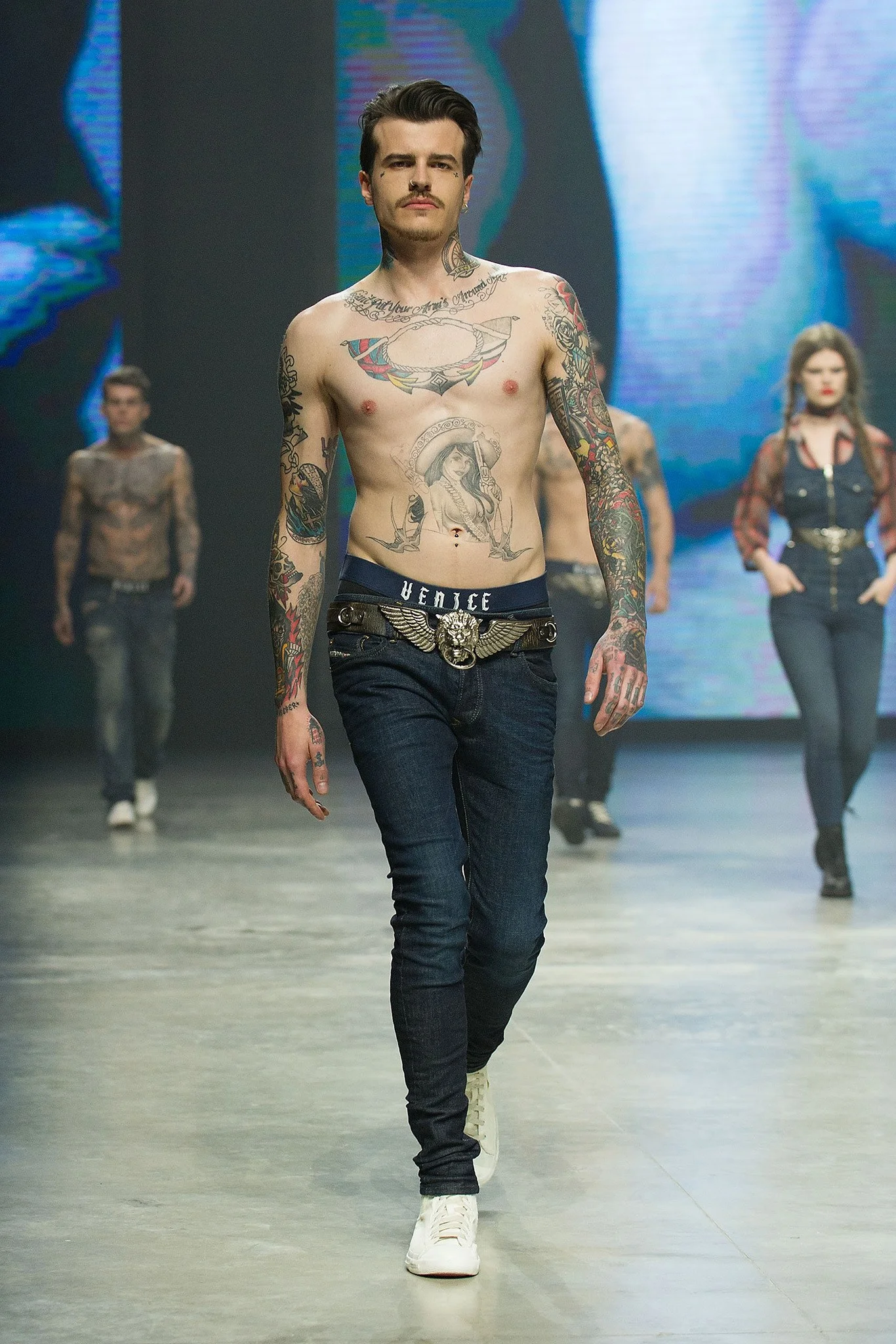 Diesel_062_1366.1366x2048.JPG
