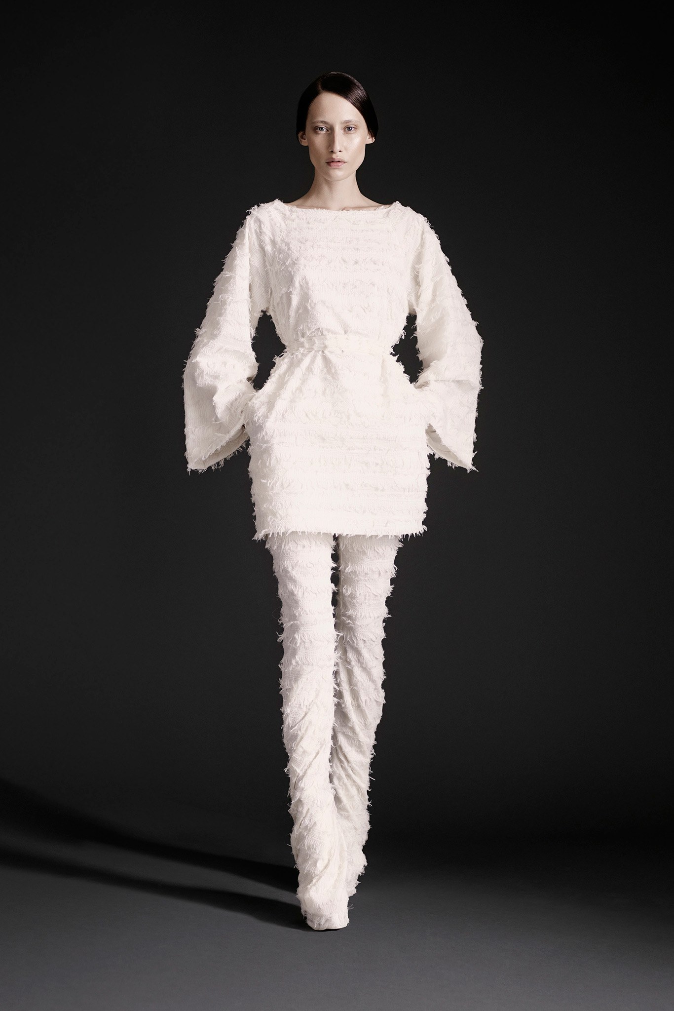 Gareth_Pugh_005_1366.jpg