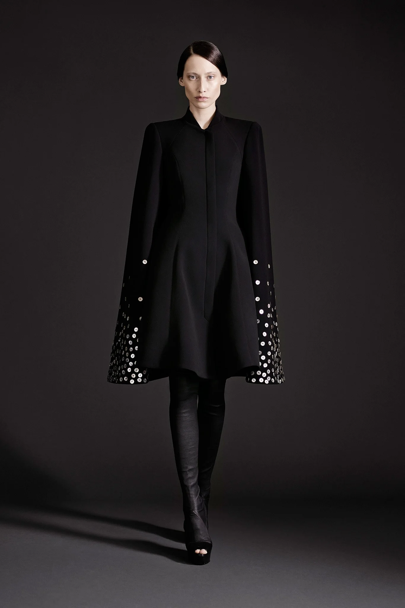Gareth_Pugh_014_1366.jpg