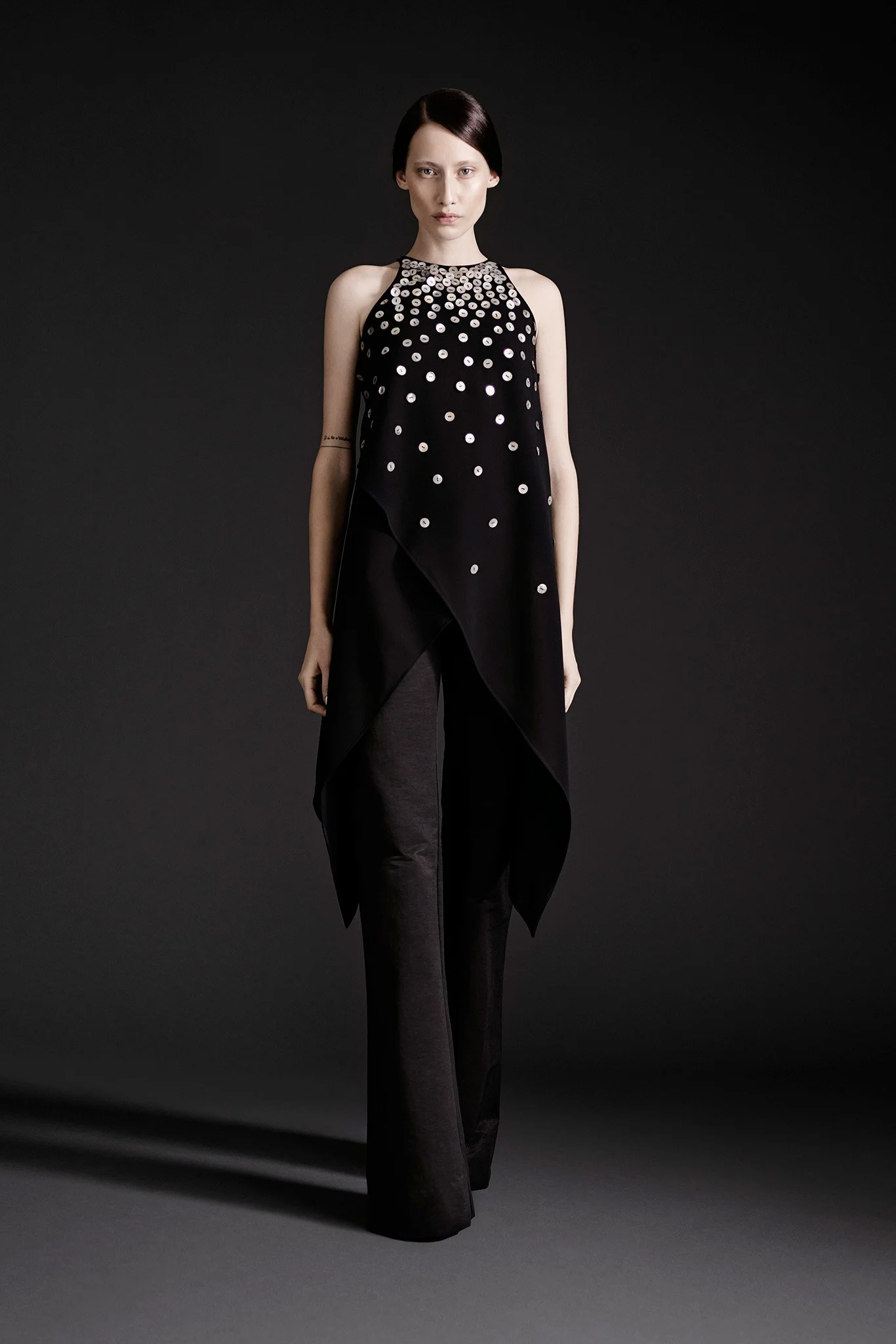Gareth_Pugh_015_1366.jpg