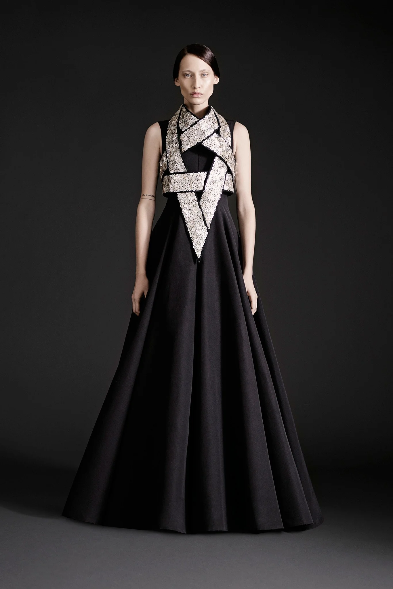 Gareth_Pugh_019_1366.jpg