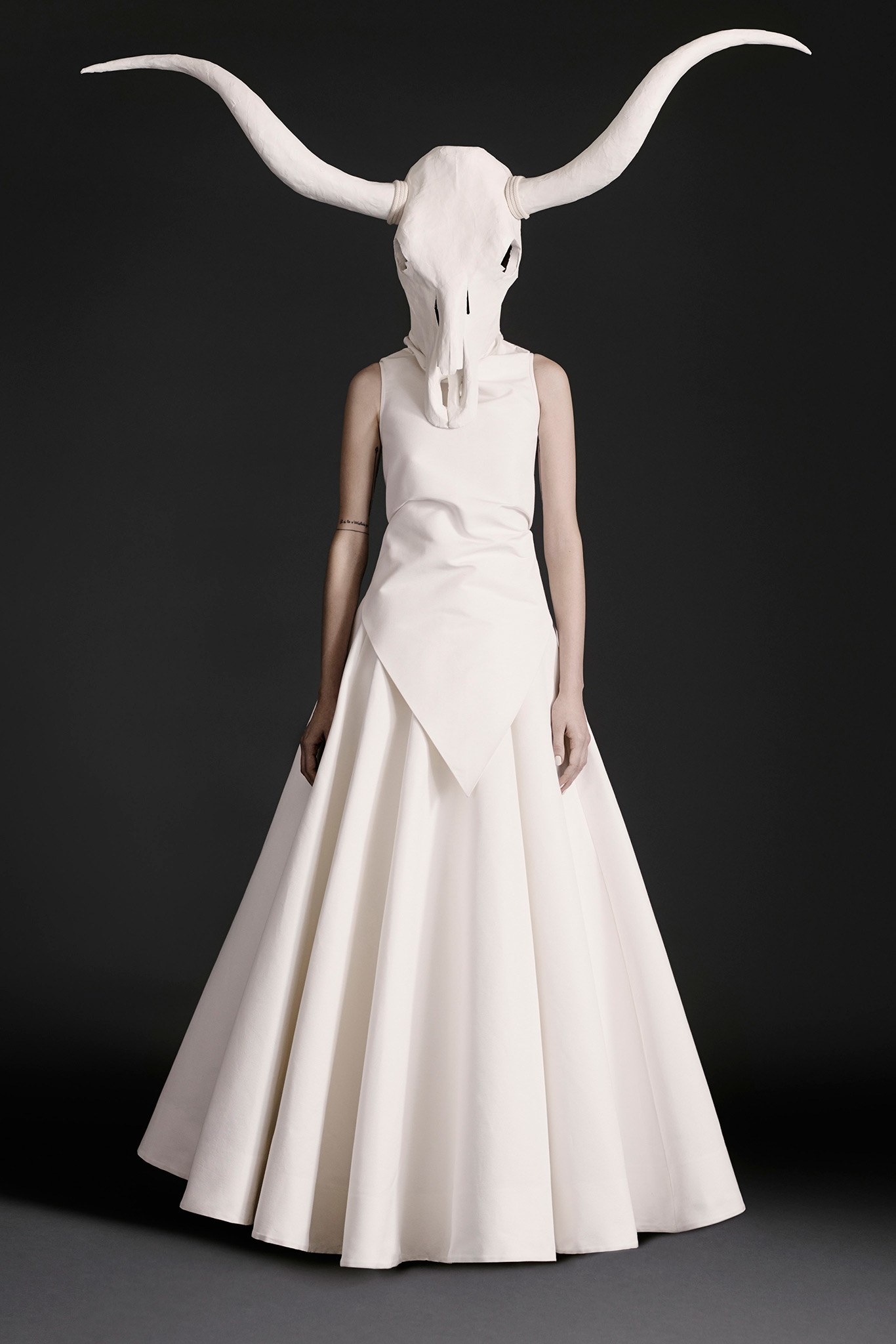 Gareth_Pugh_021_1366.jpg