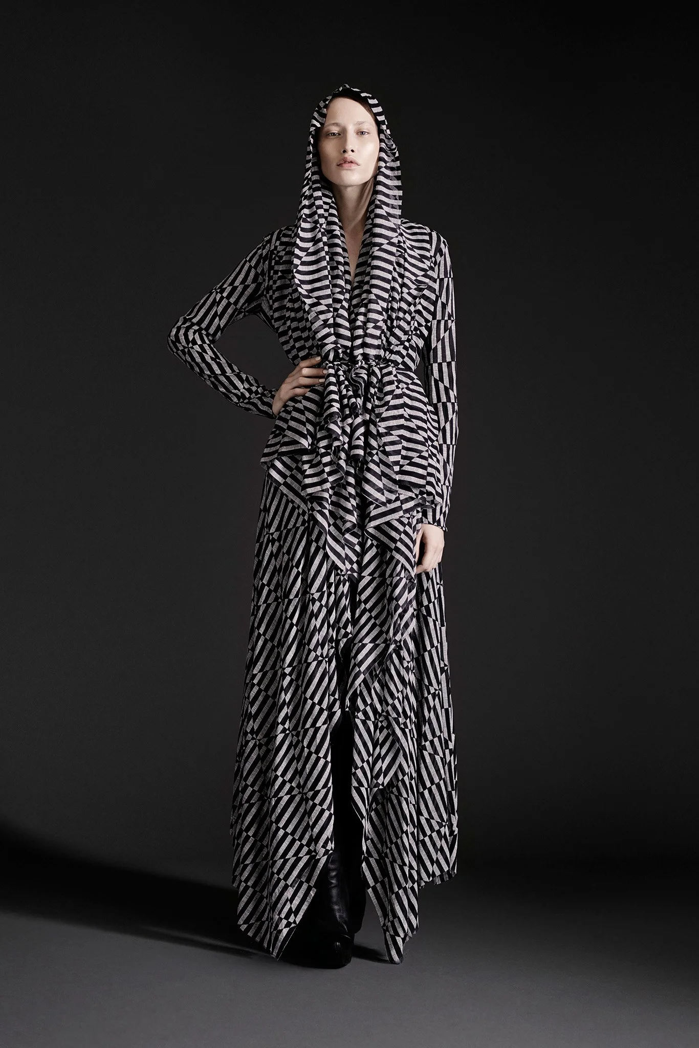 Gareth_Pugh_028_1366.jpg