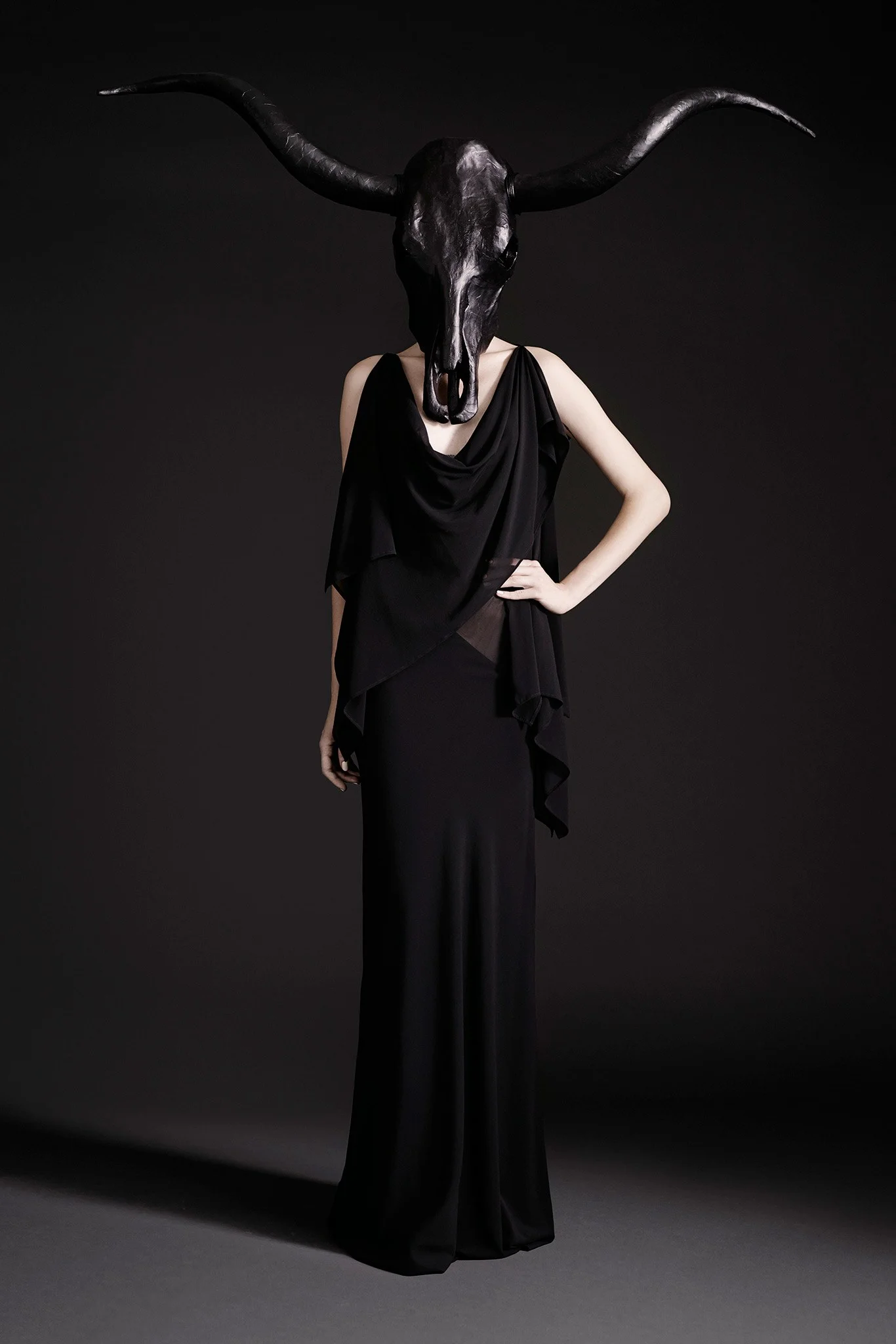 Gareth_Pugh_035_1366.jpg