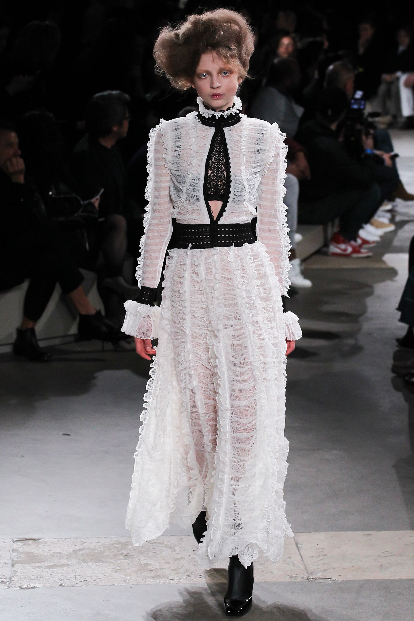 024-alexander-mcqueen.jpg