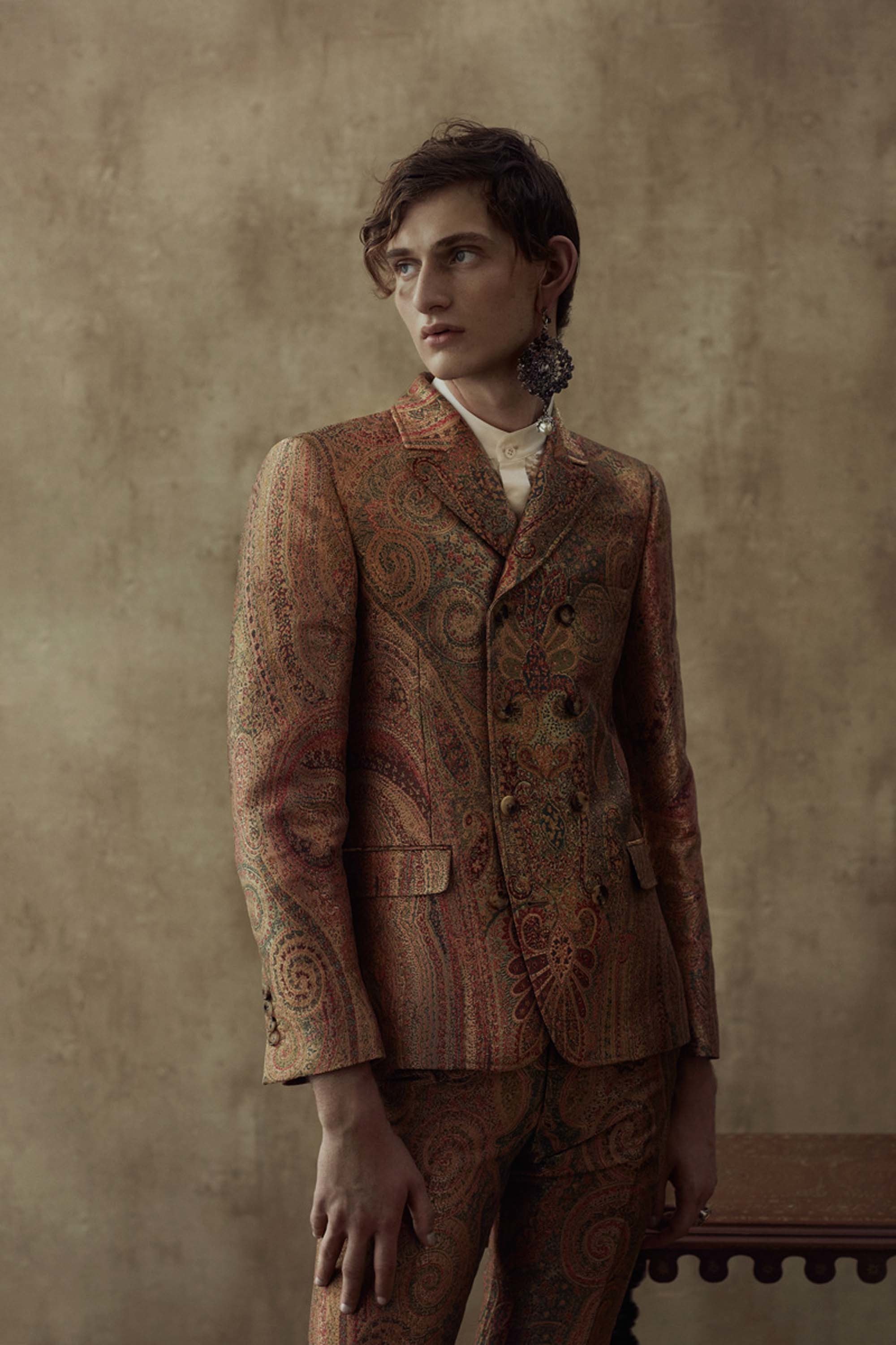 14-alexander-mcqueen-resort-17.jpg