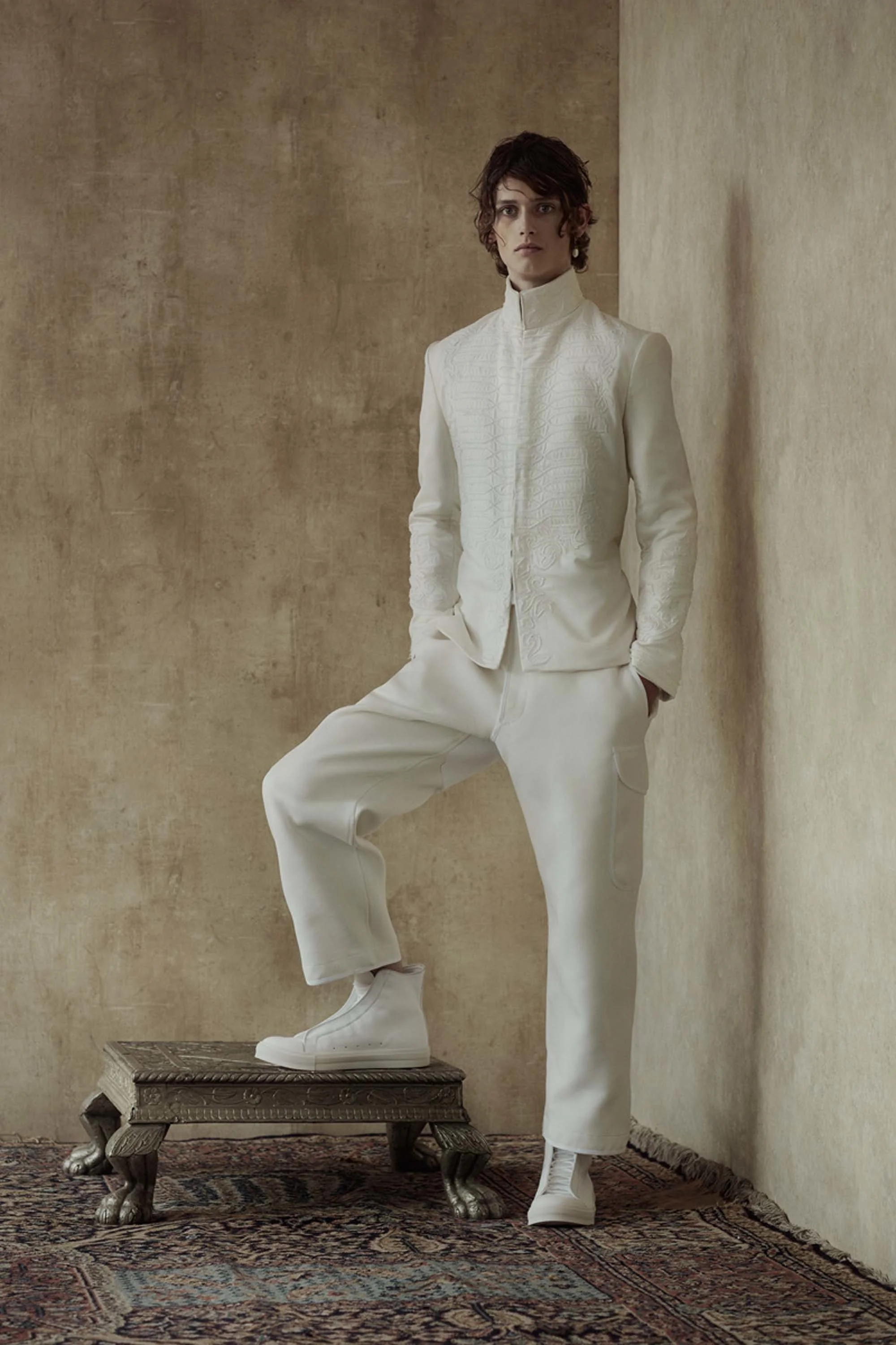 18-alexander-mcqueen-resort-17.jpg