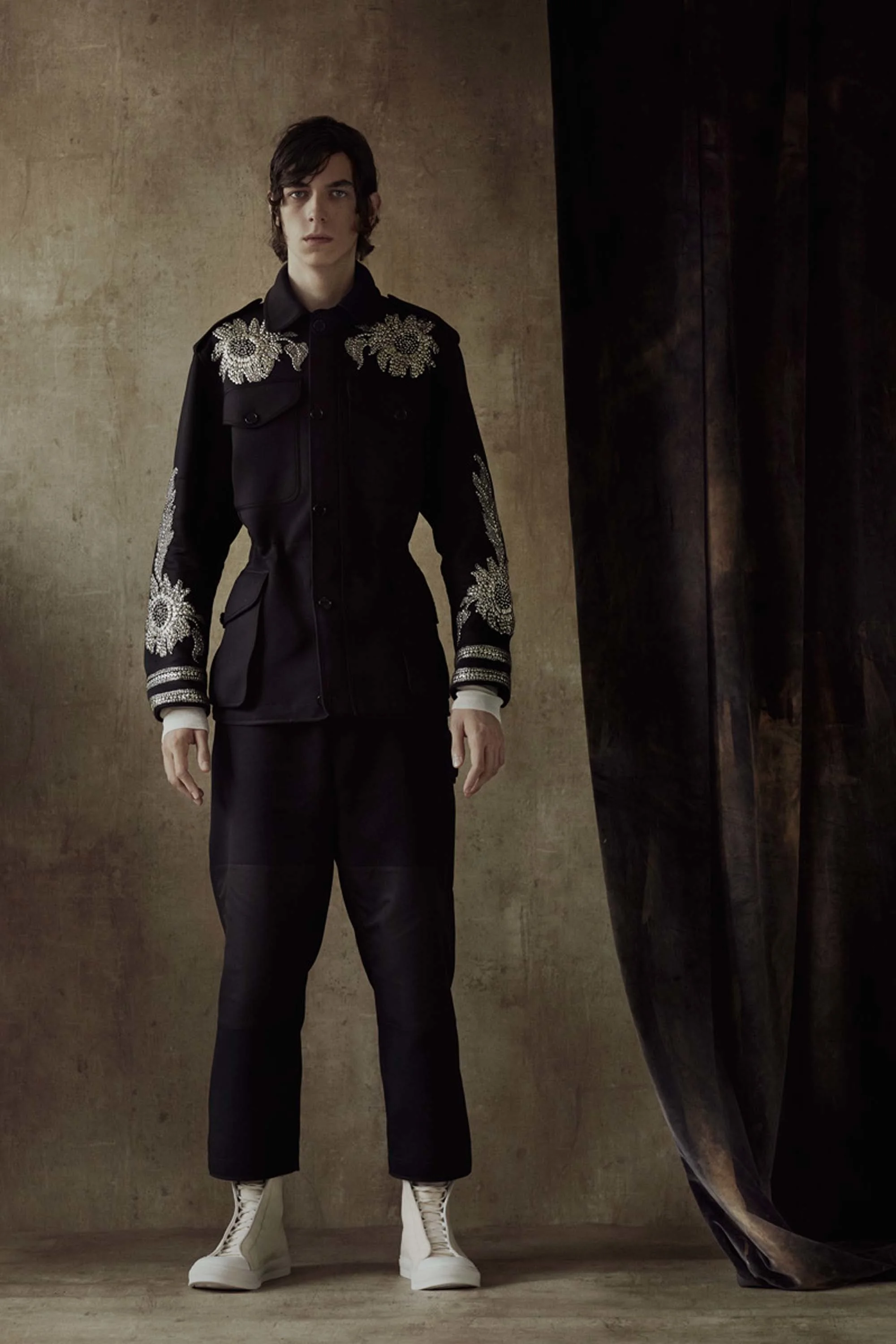 20-alexander-mcqueen-resort-17.jpg