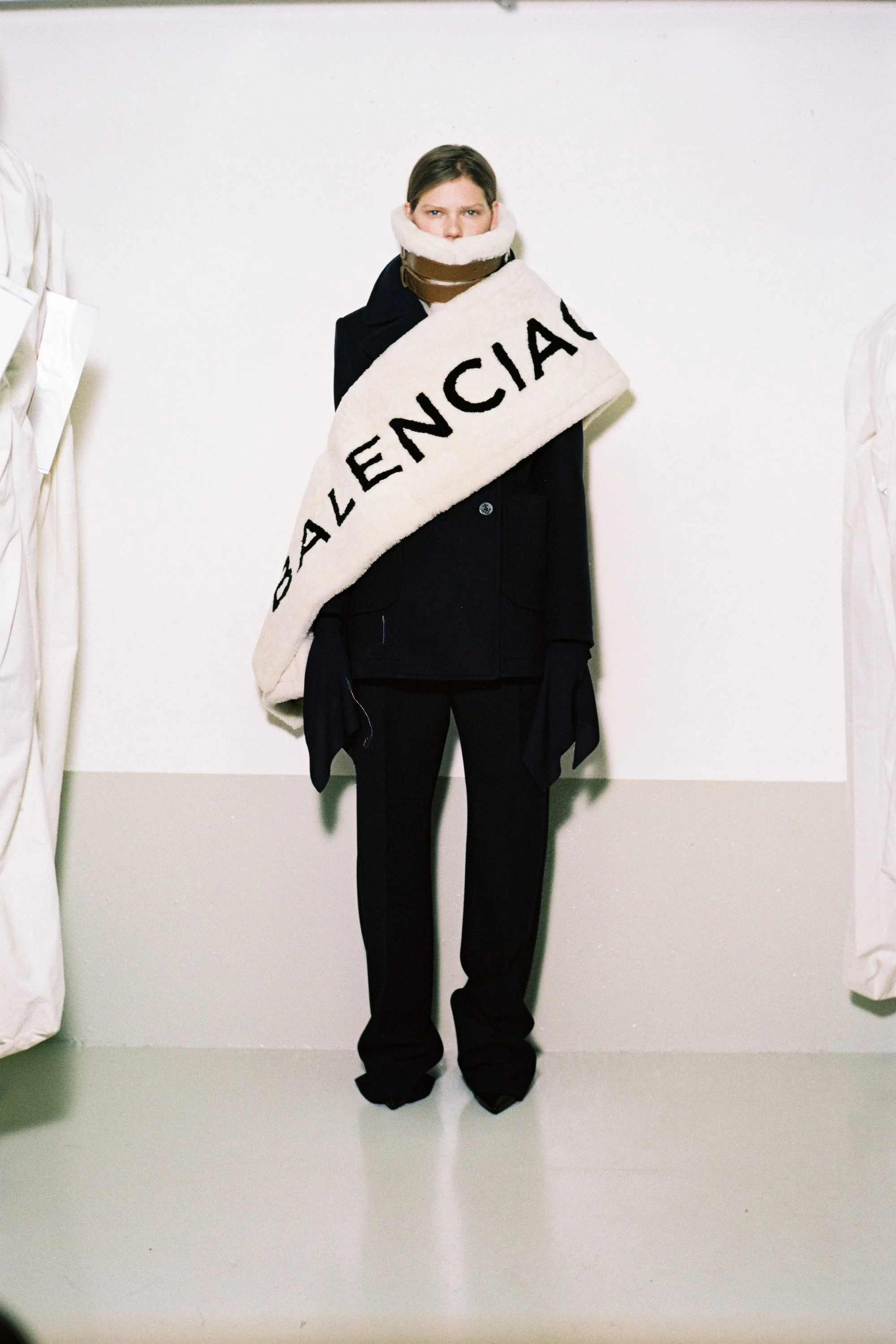 16-balenciaga-pre-fall-2016.jpg