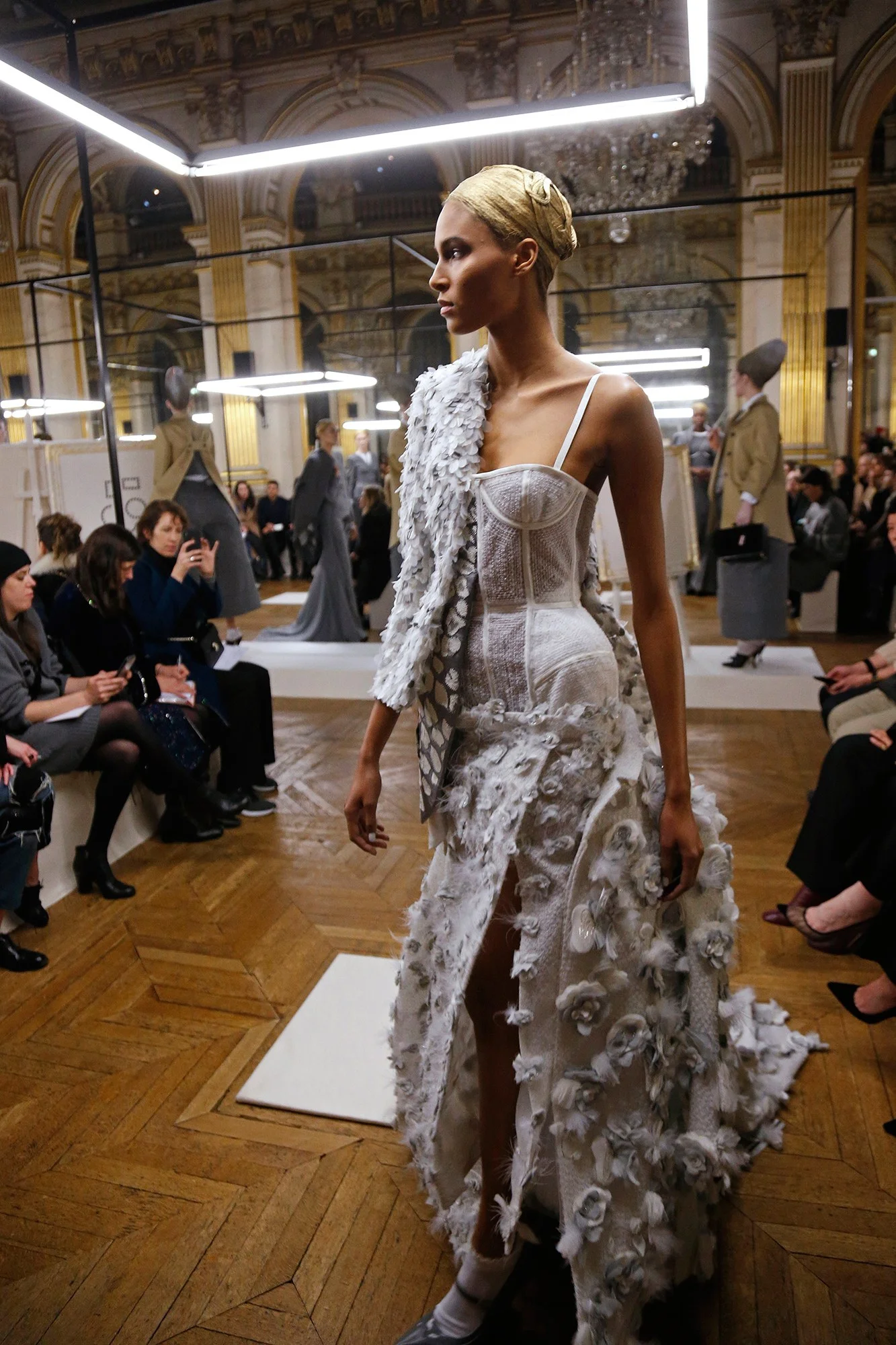 21-thom-browne-fall-2018-ready-to-wear.jpg