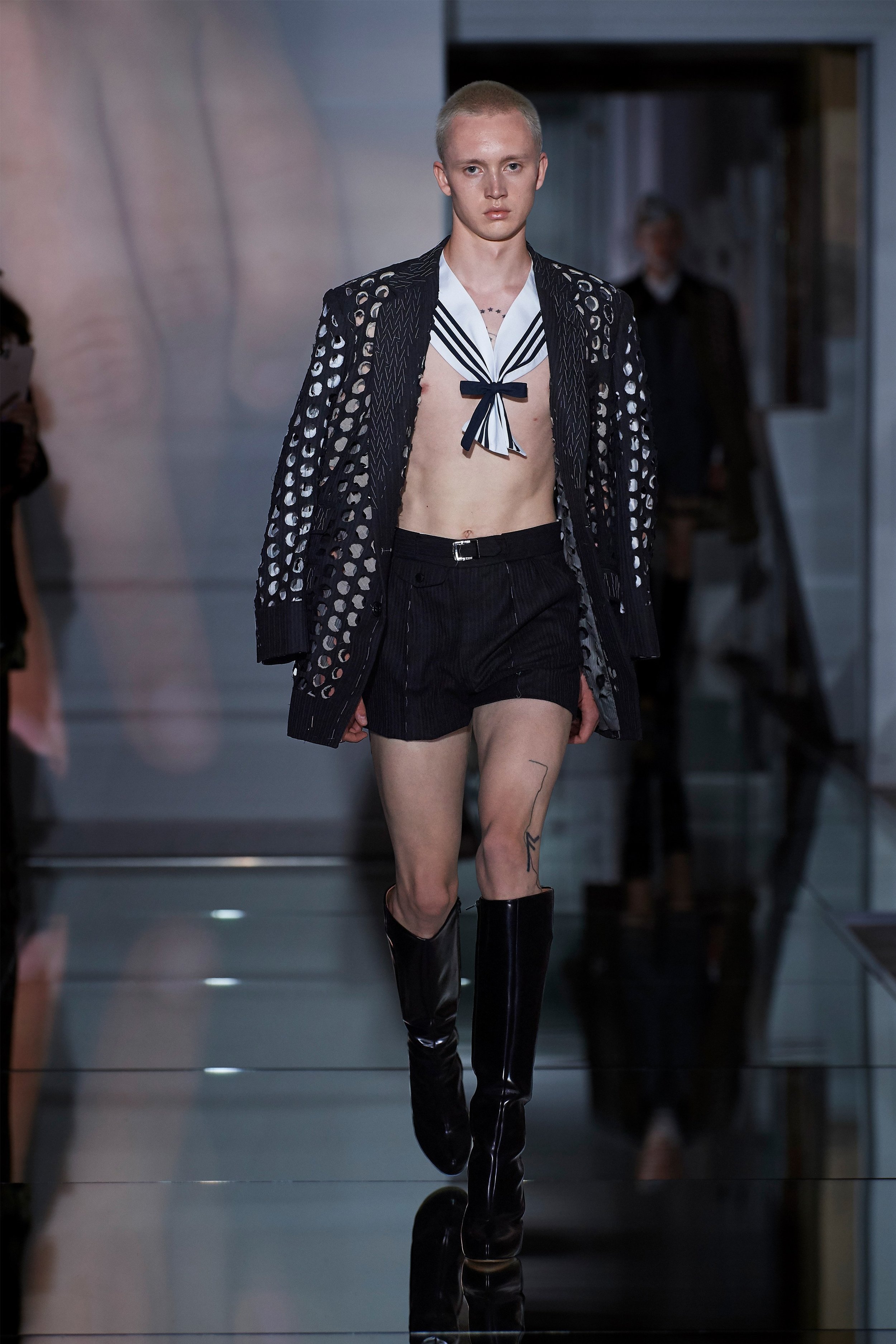 00003-Maison-Margiela-Couture-Fall-19.jpg