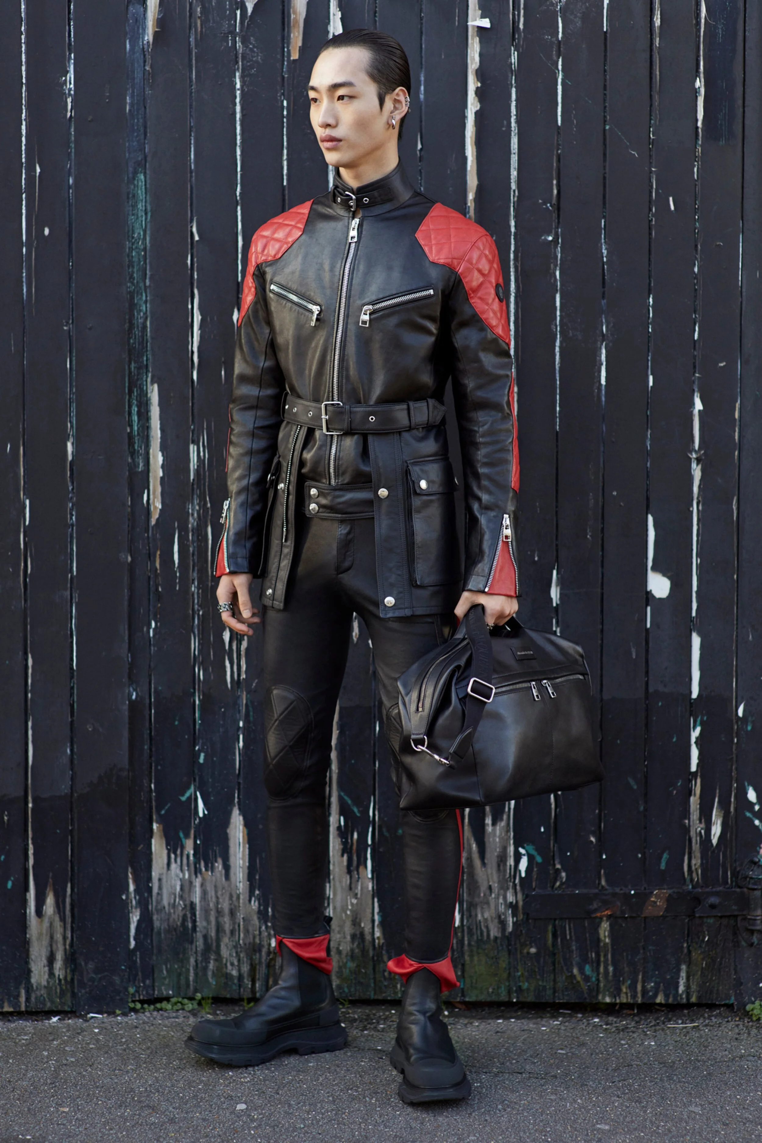 00023-Alexander-McQueen-Menswear-Fall-2020.jpg