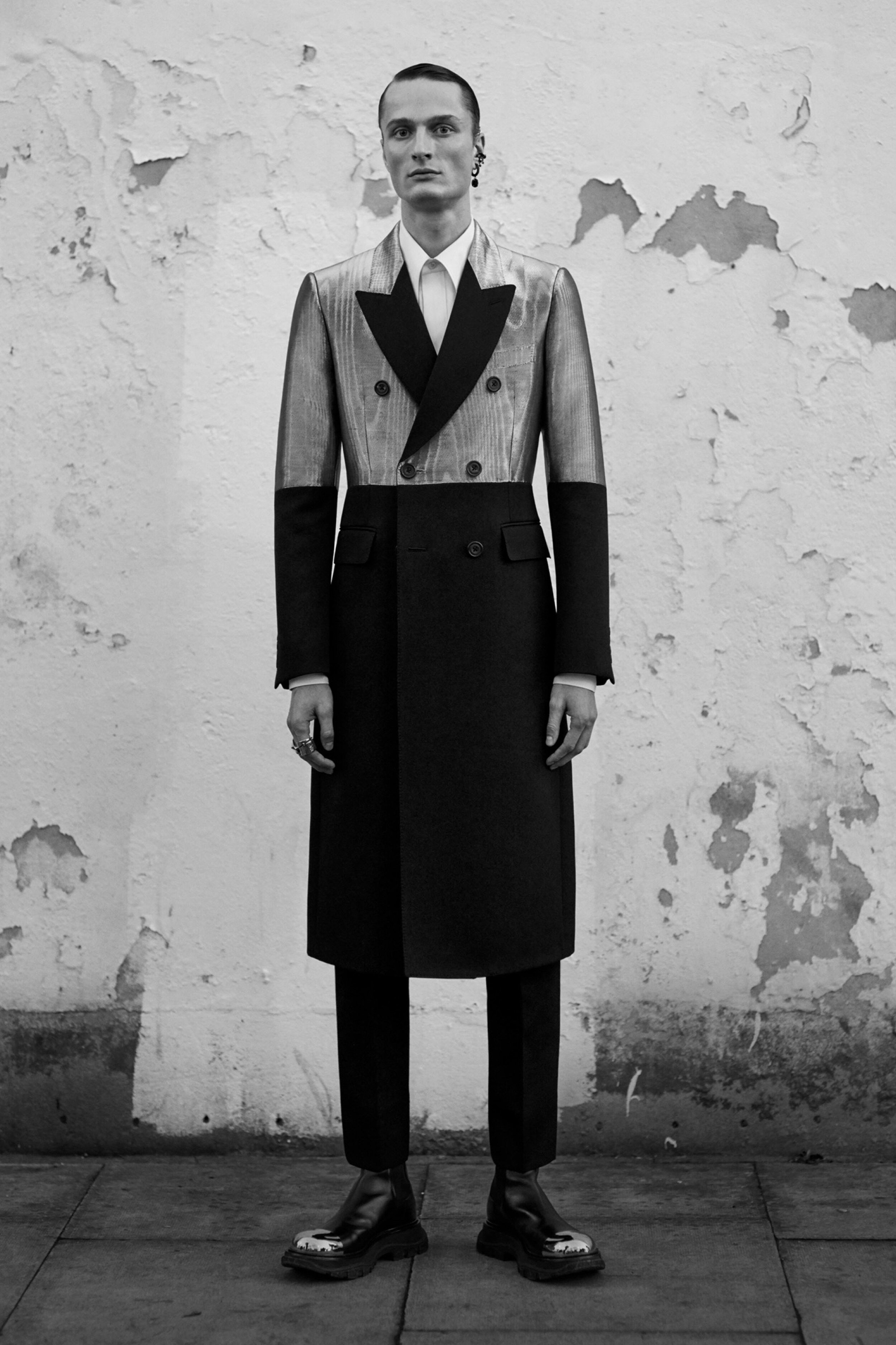 00035-Alexander-McQueen-Menswear-Fall-2020.jpg