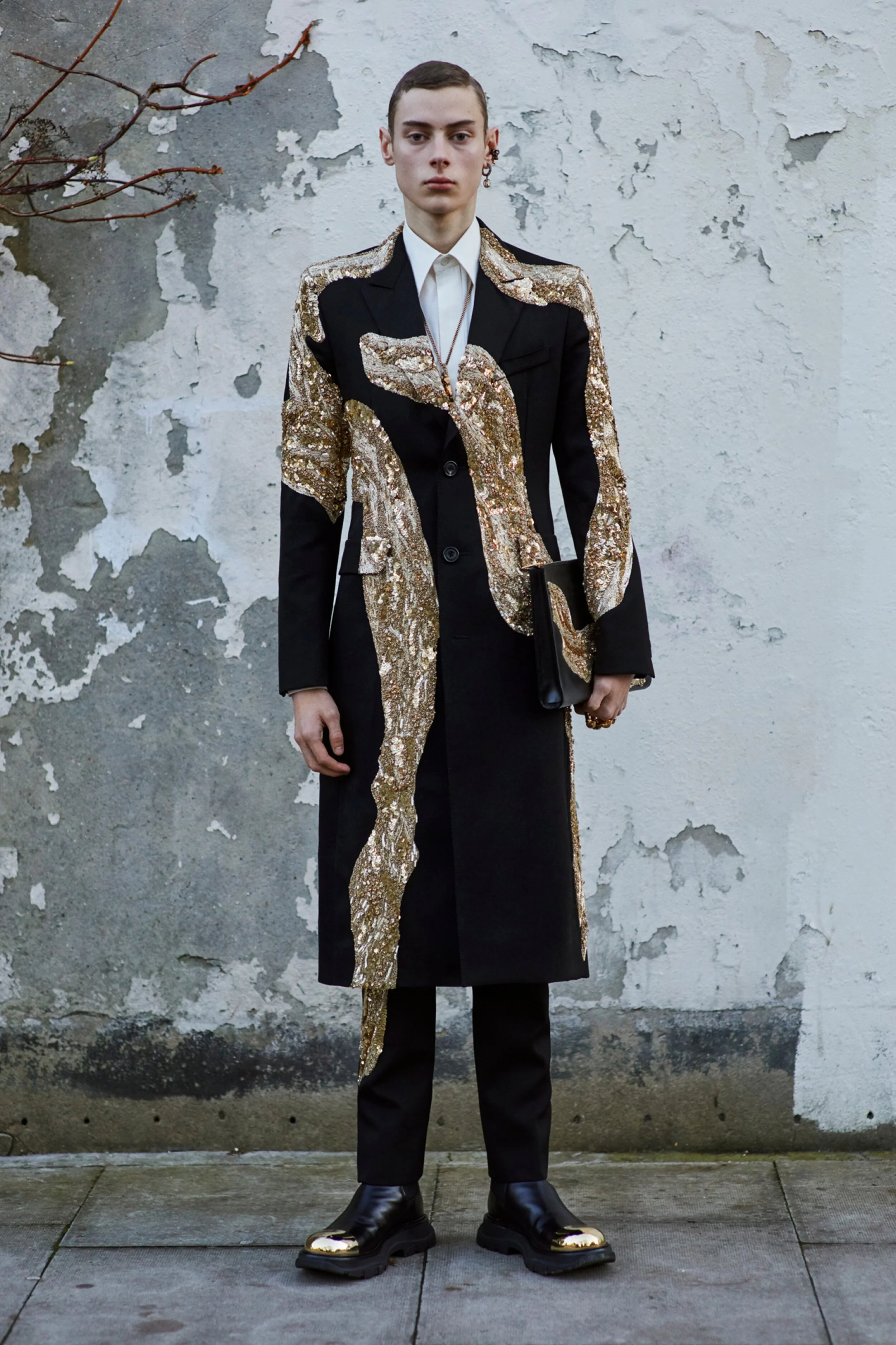 00046-Alexander-McQueen-Menswear-Fall-2020.jpg