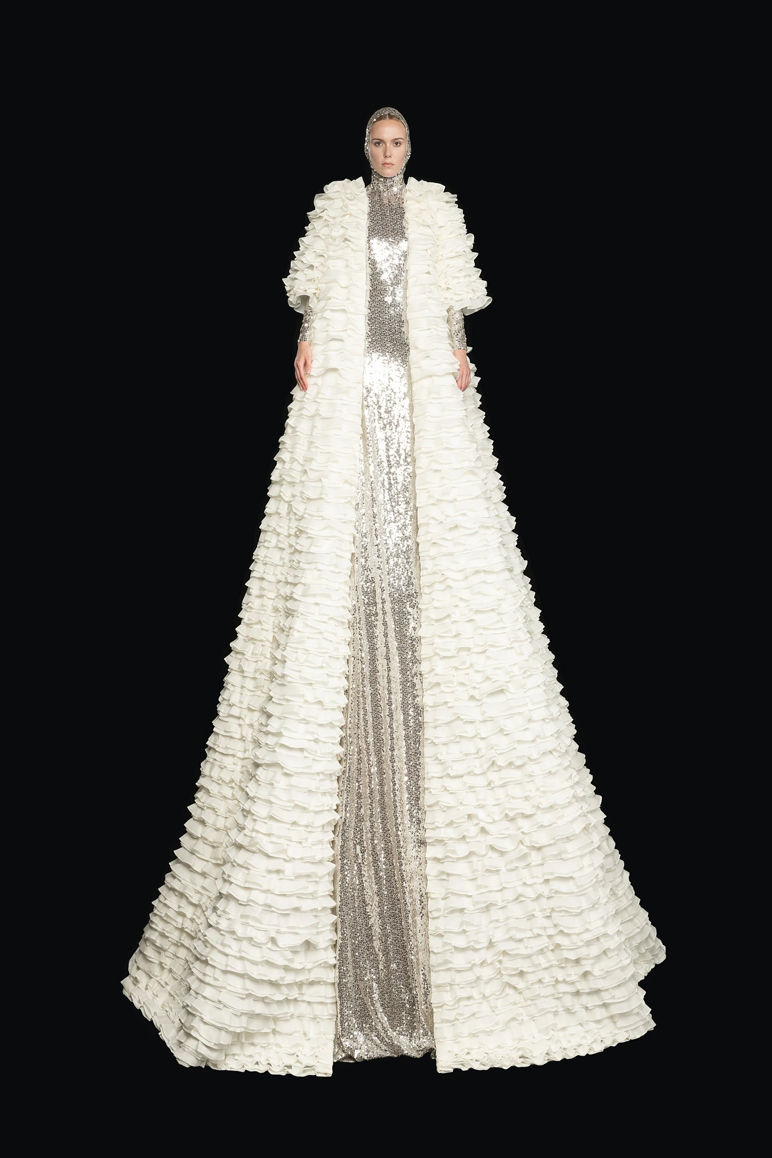 00004-Valentino-Couture-Fall-2020.jpg