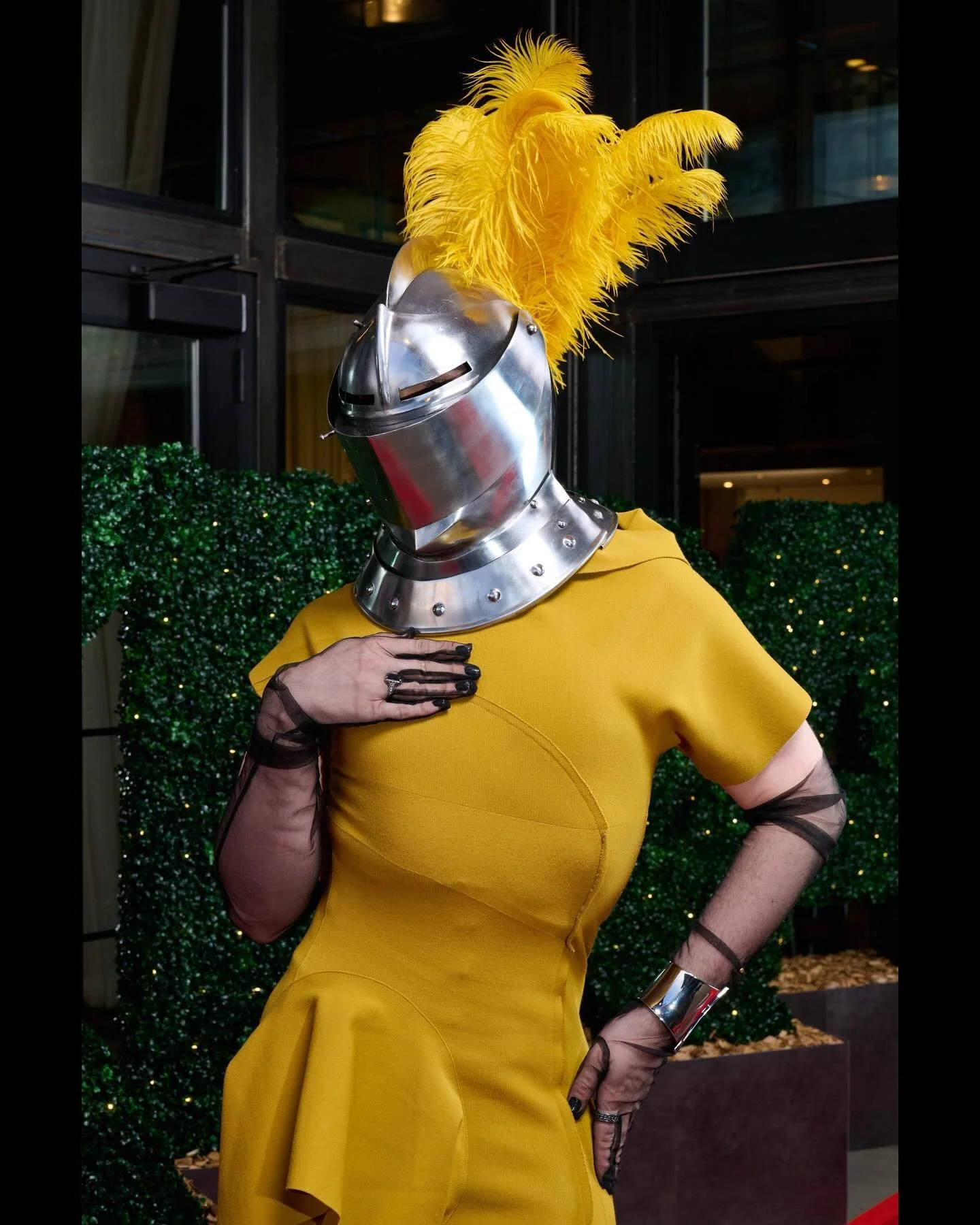 Ok last time I post pics of this fit y&rsquo;all I promise 💛⚔️