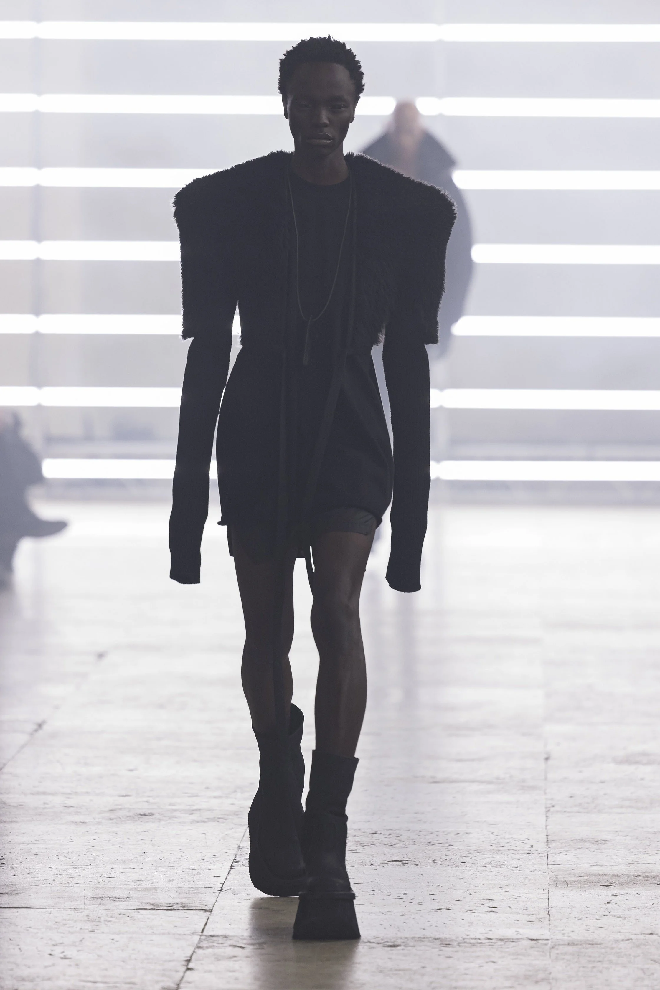 00003-rick-owens-fall-2025-menswear-credit-brand.jpg