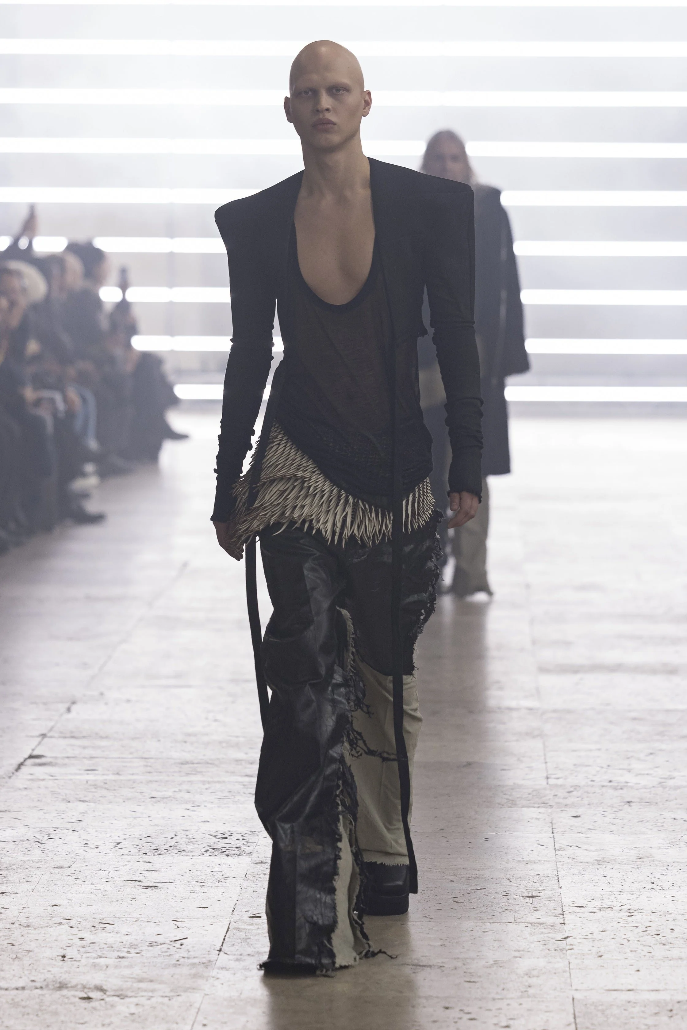 00017-rick-owens-fall-2025-menswear-credit-brand.jpg