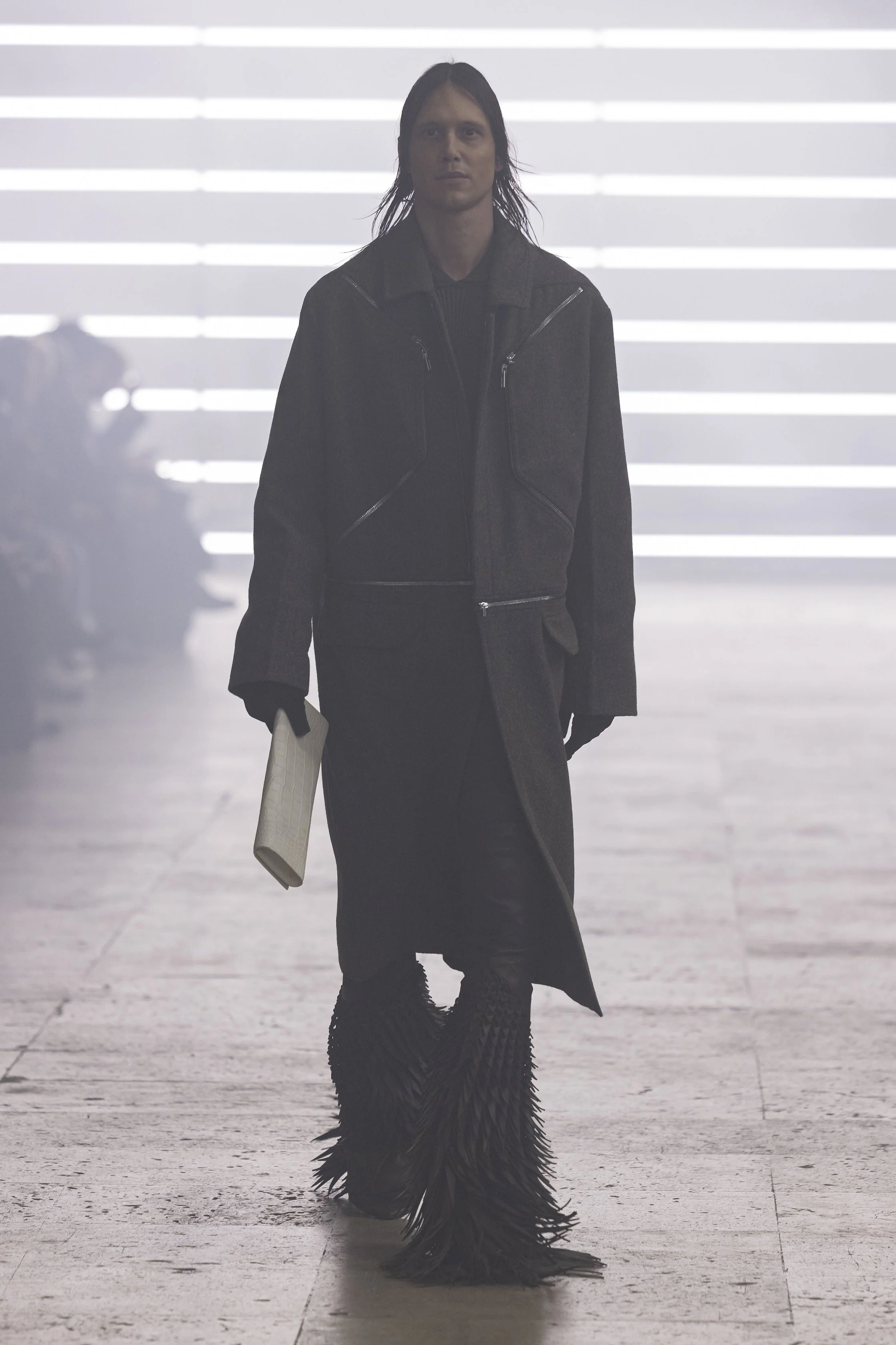 00027-rick-owens-fall-2025-menswear-credit-brand.jpg