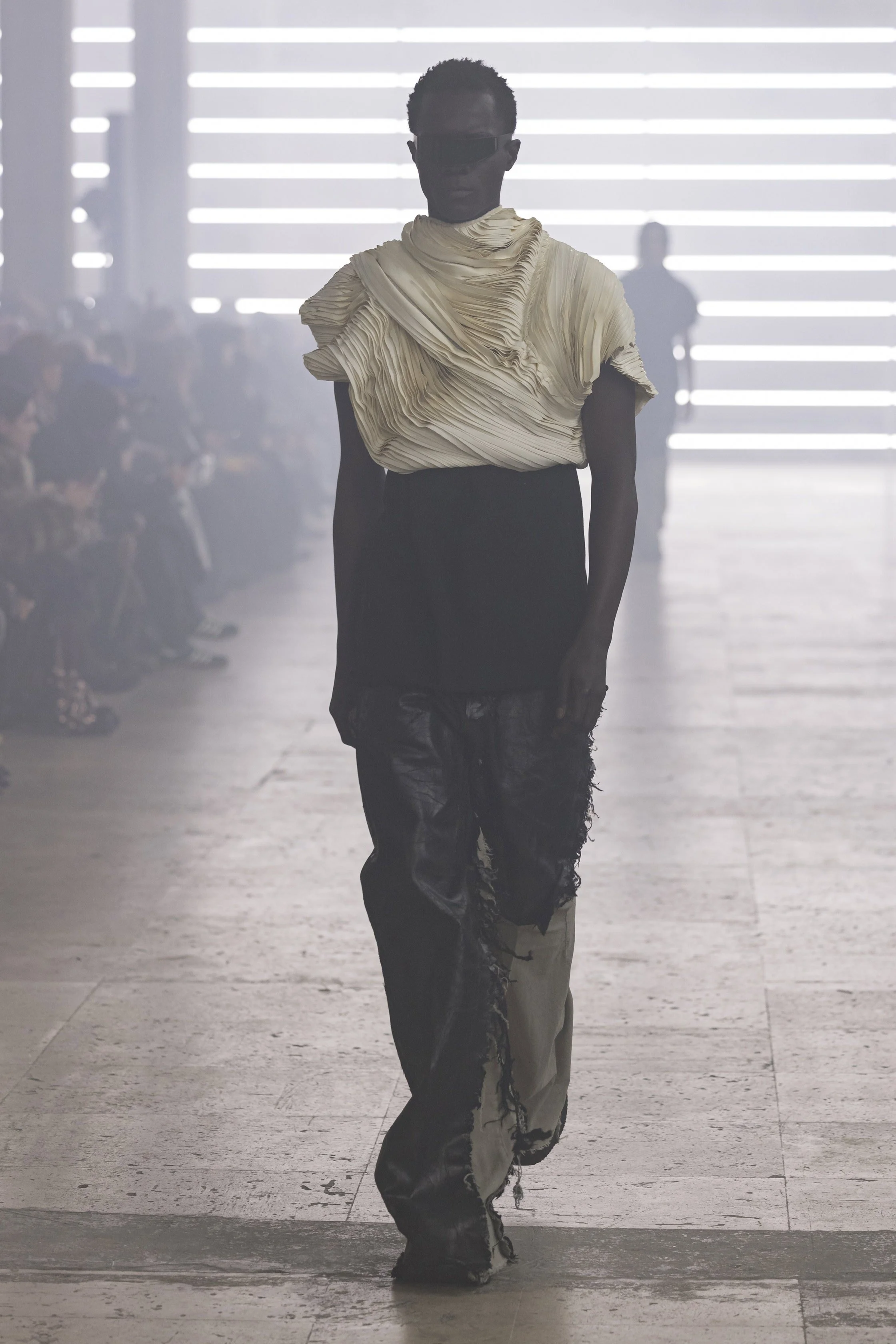00034-rick-owens-fall-2025-menswear-credit-brand.jpg