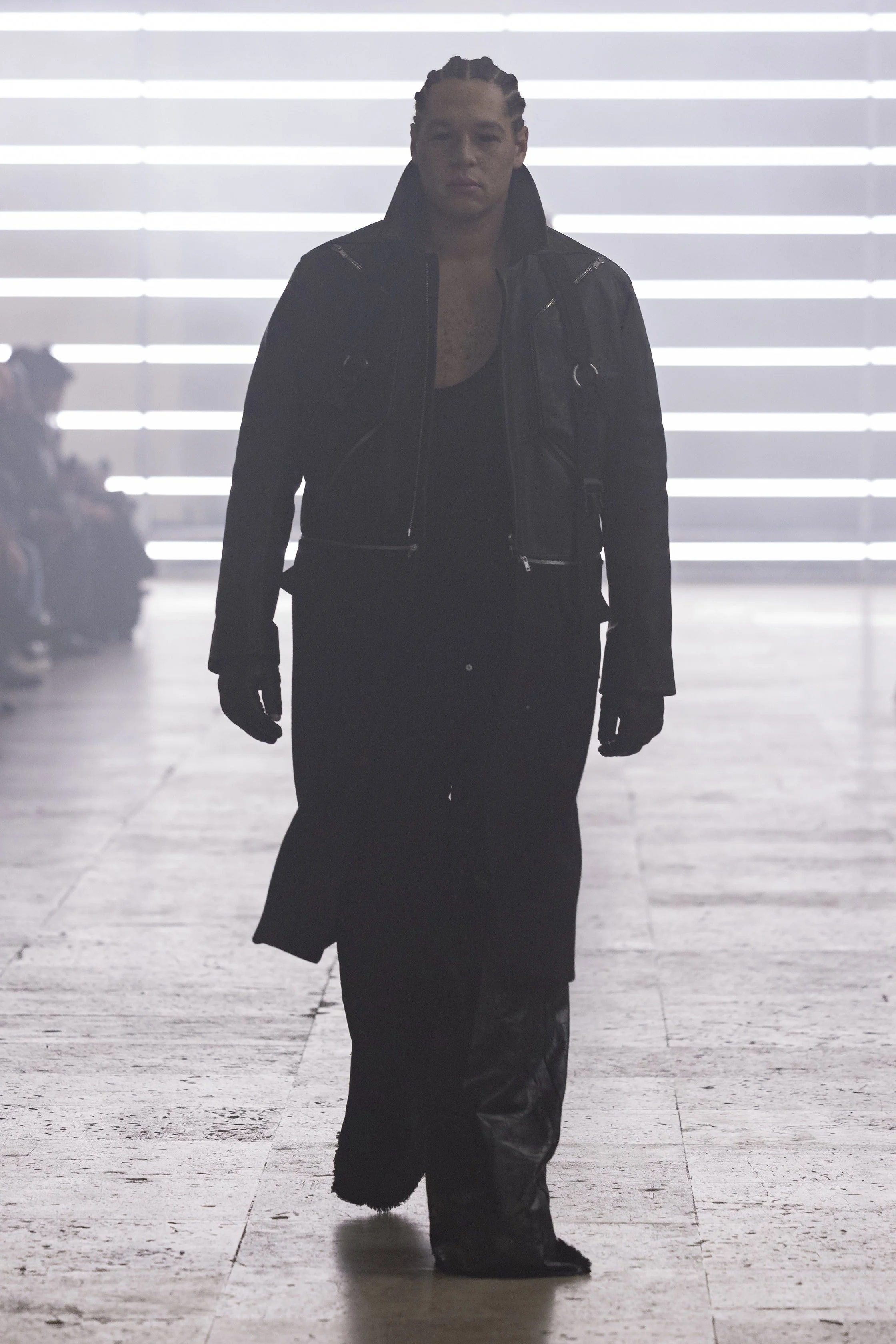 00045-rick-owens-fall-2025-menswear-credit-brand.jpg