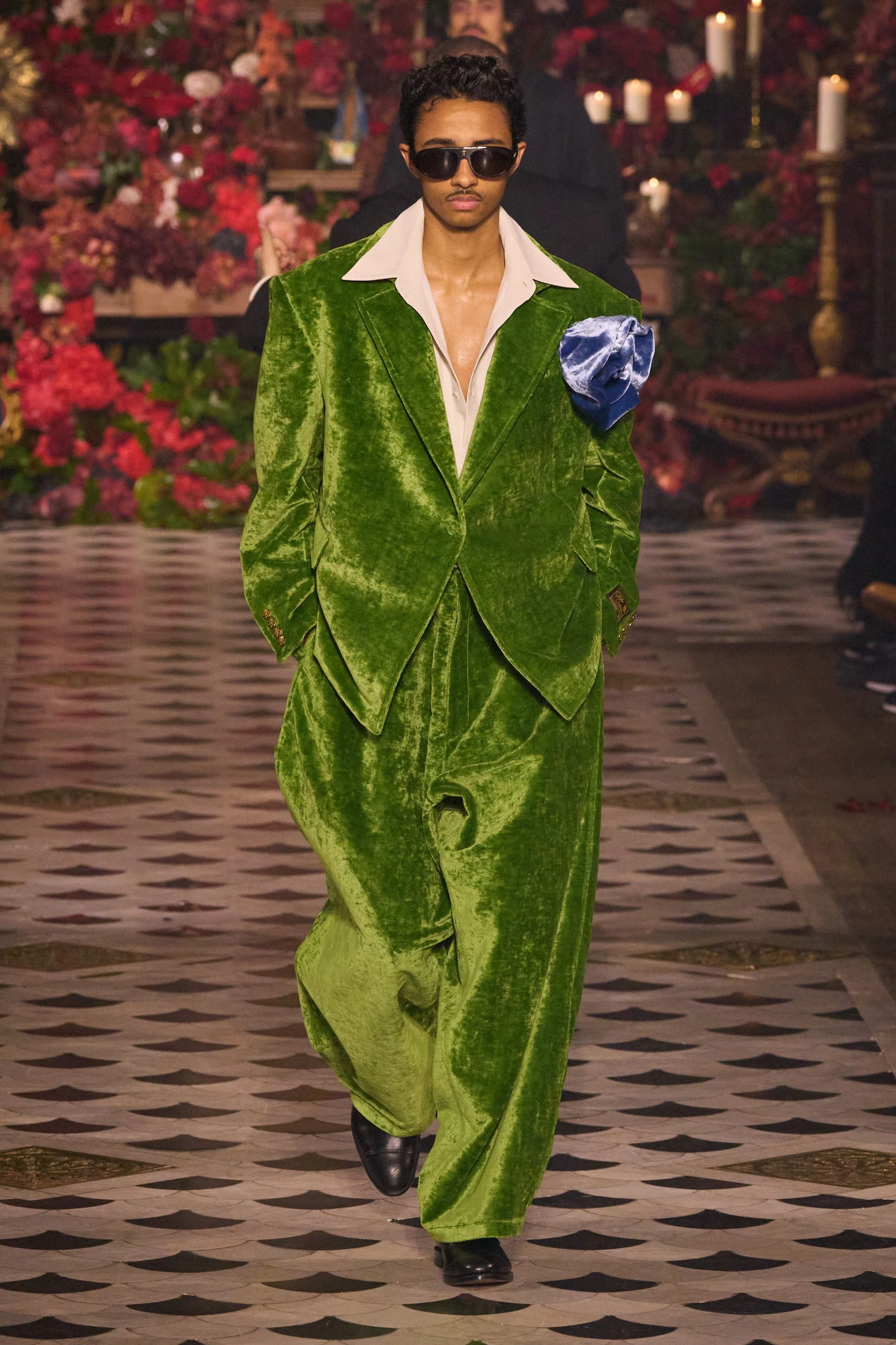 00041-willy-chavarria-fall-2025-menswear-credit-gorunway.jpg