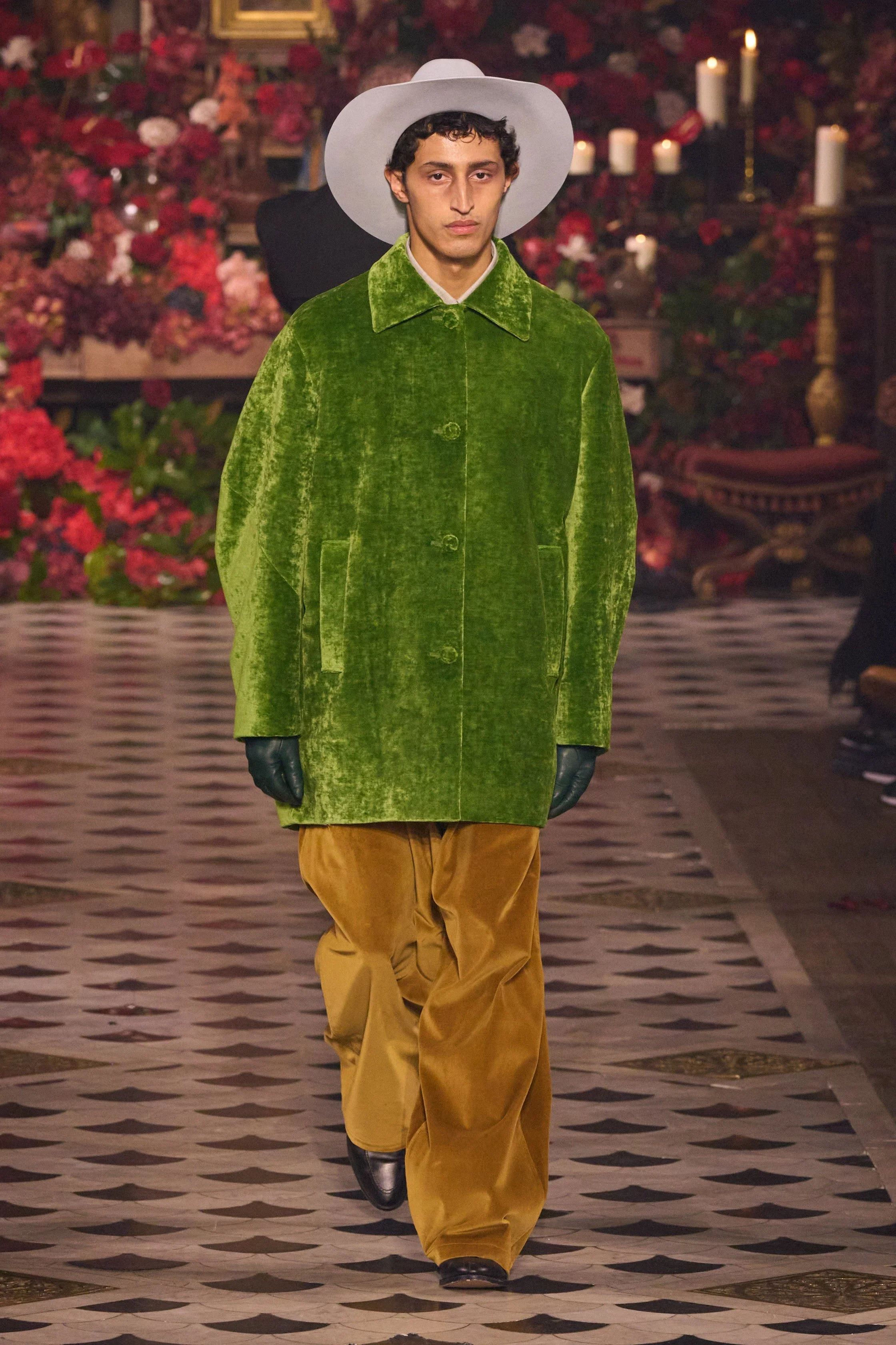 00044-willy-chavarria-fall-2025-menswear-credit-gorunway.jpg