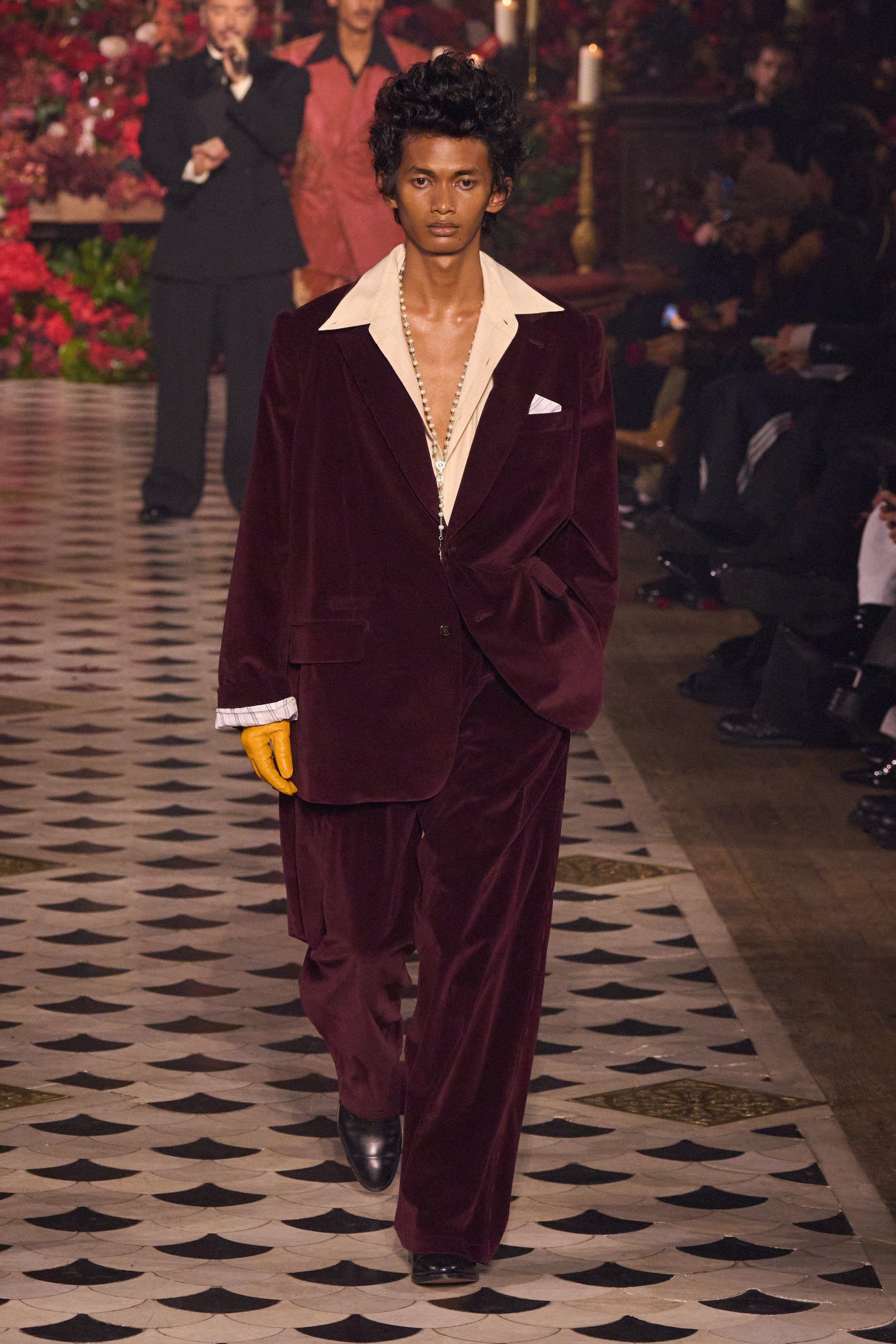 00045-willy-chavarria-fall-2025-menswear-credit-gorunway.jpg