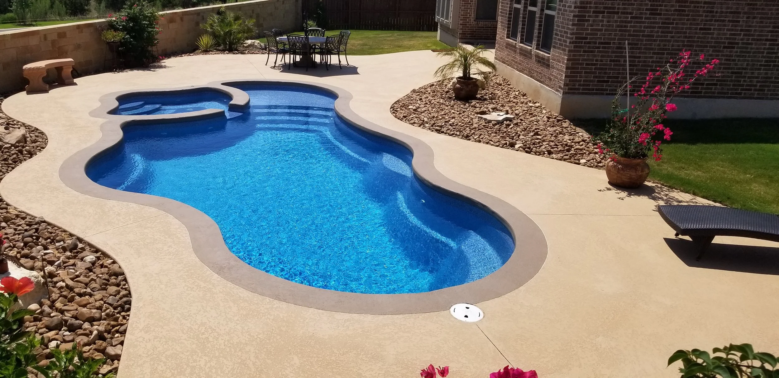Gary's Pool and Patio
