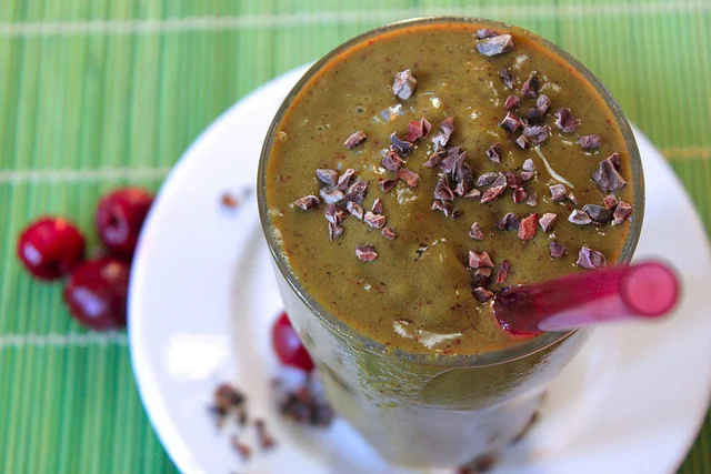 Chocolate Cherry Green Drink