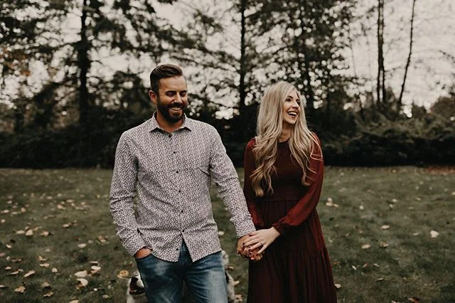 Rosie made a small appearance in the corner 🐶
.
.
.
.
.
.
#dirtybootsandmessyhair #junebugweddings #lookslikefilm #lookslikefilmweddings #bcbride #bcengagement #pnwengagement #pnwbride #pnwedding #langleyengagement #langleyphotographer #langleyengag