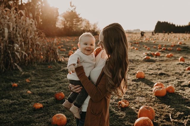 We made it to the pumpkin patch on the last day and 1 hour before closing 🙃