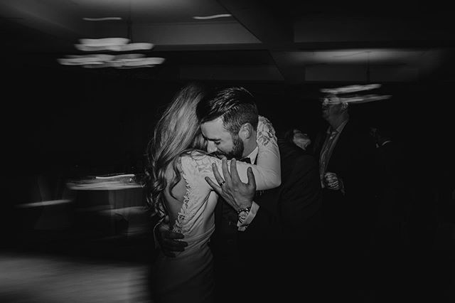 Dance floor vibes 💫
.
.
.
.
.
.
#junebugweddings #lookslikefilm #lookslikefilmweddings #pnwedding #pnwbride #dirtybootsandmessyhair #pittmeadowswedding #pittmeadowsphotographer #loveinthepnw #lovelookslikeus #bcbride #bcwedding #bcweddingphotographe