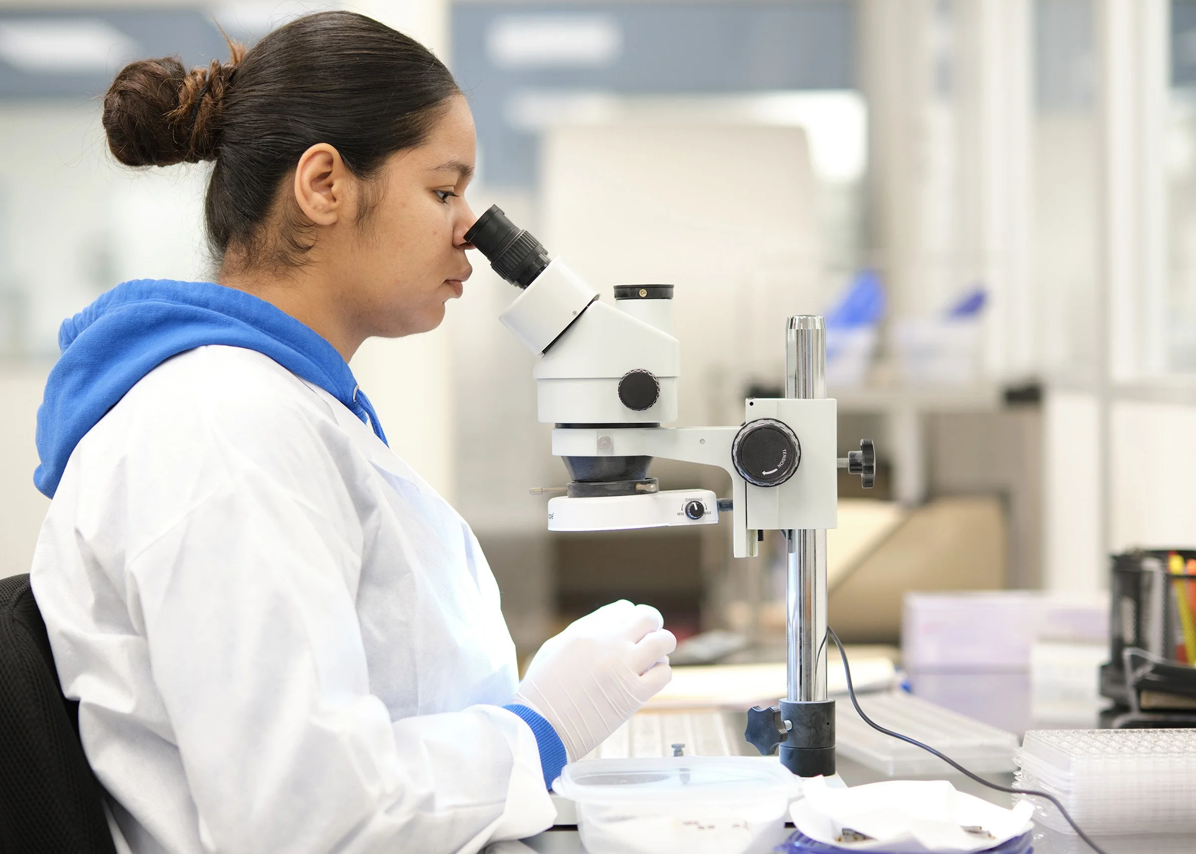 Beyond Compliance: Himed’s Role in Cleaning Validation and Quality Excellence for Implant Manufacturing