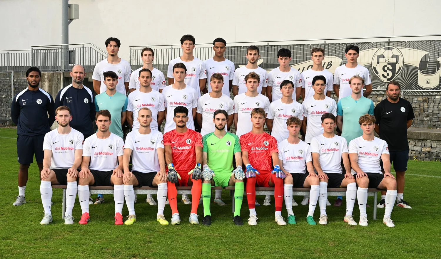 Teamfoto der 1. Mannschaft des FC Seefeld