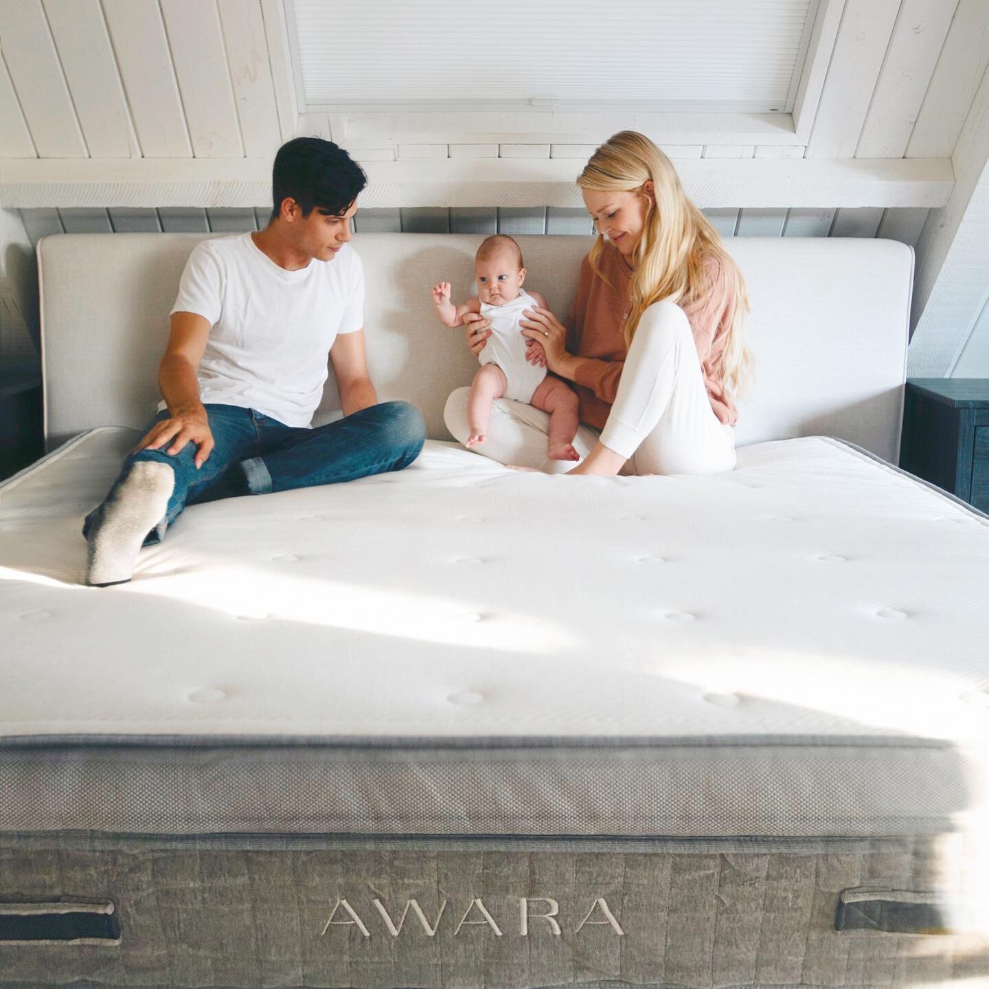 A new mattress at last! 😍 And it&rsquo;s perfection. We have had our @awarasleep mattress for a few months now and it is a DREAM to sleep on. It&rsquo;s also made with organic, natural materials so it doesn&rsquo;t release harmful toxins. 🙌🏻 If yo